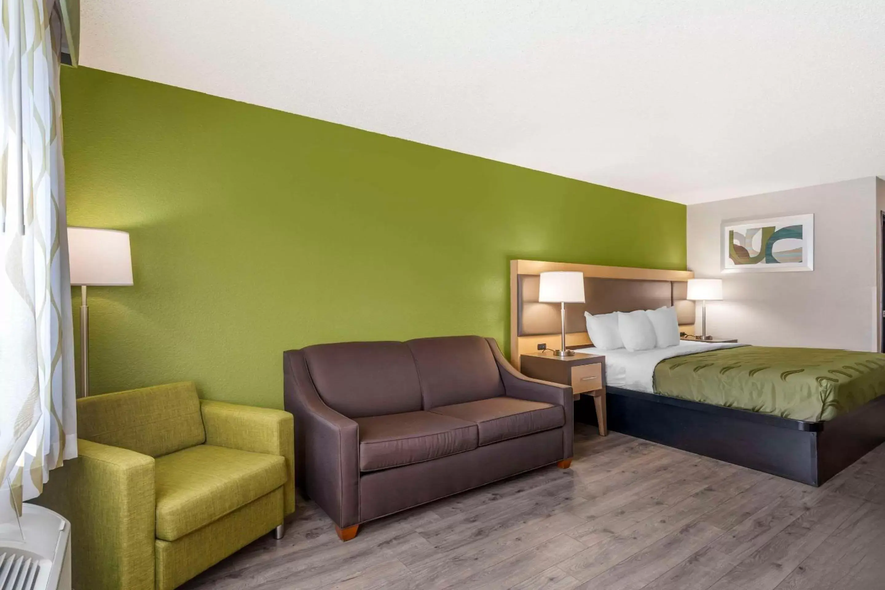 Bedroom in Quality Inn & Suites Delaware