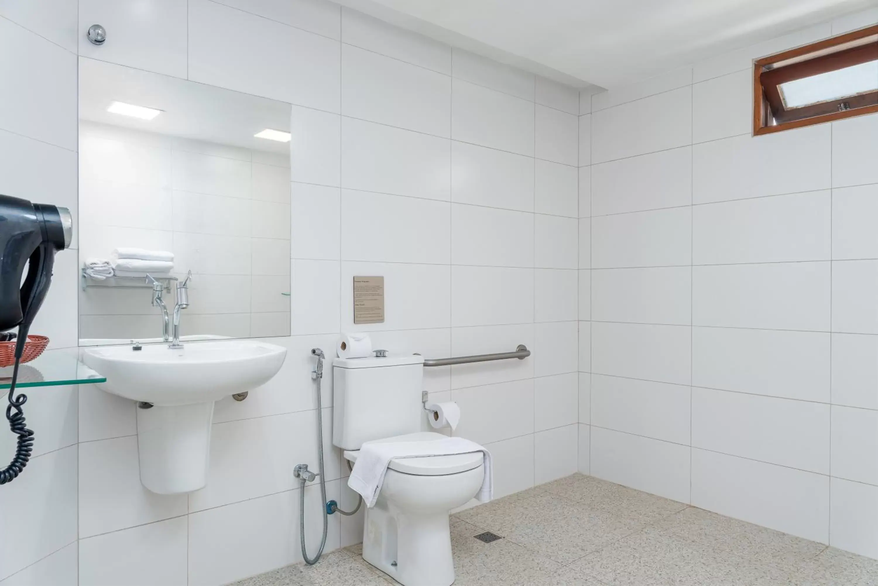 Bathroom in Hotel Areias Belas