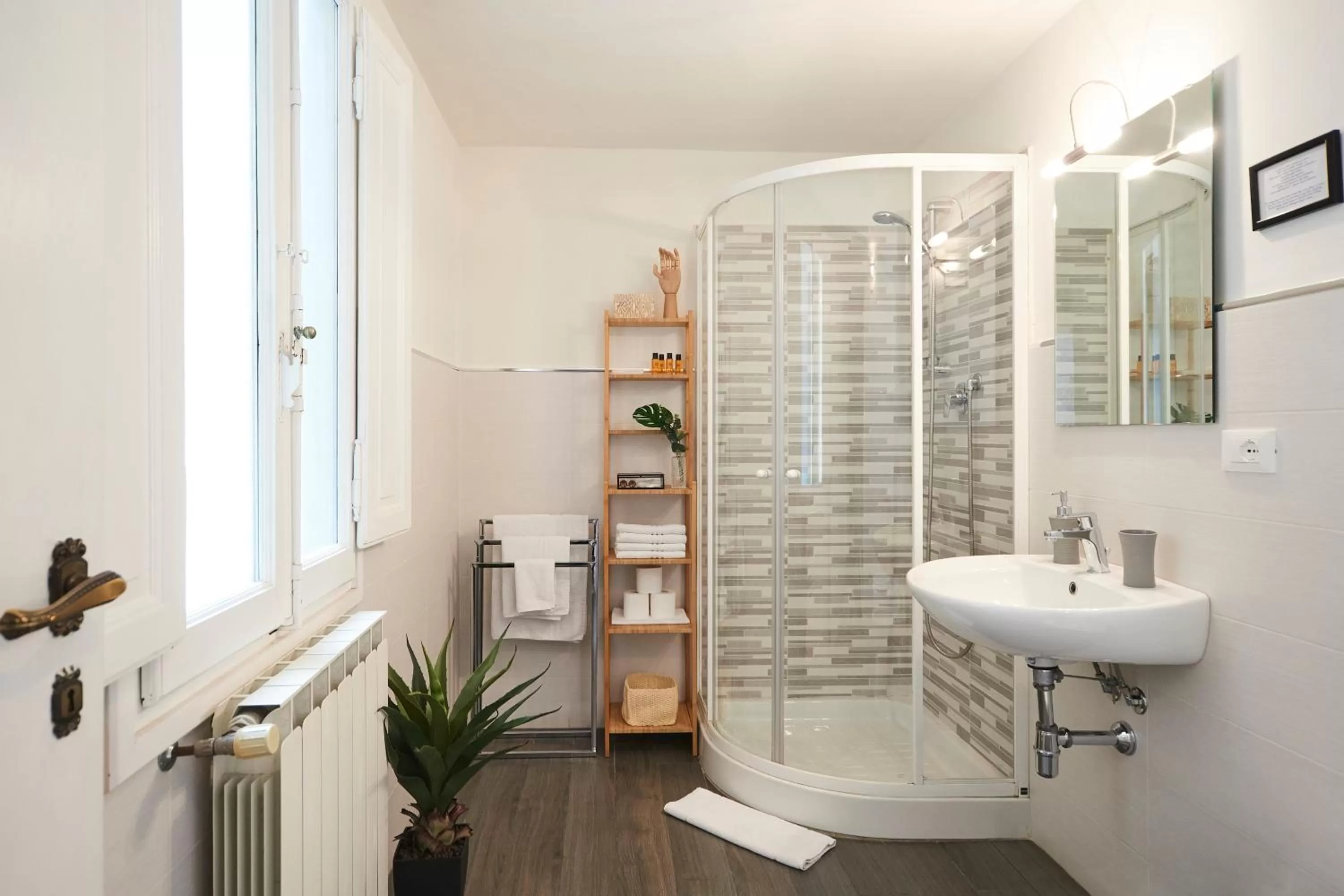 Bathroom in 3B Firenze Centro