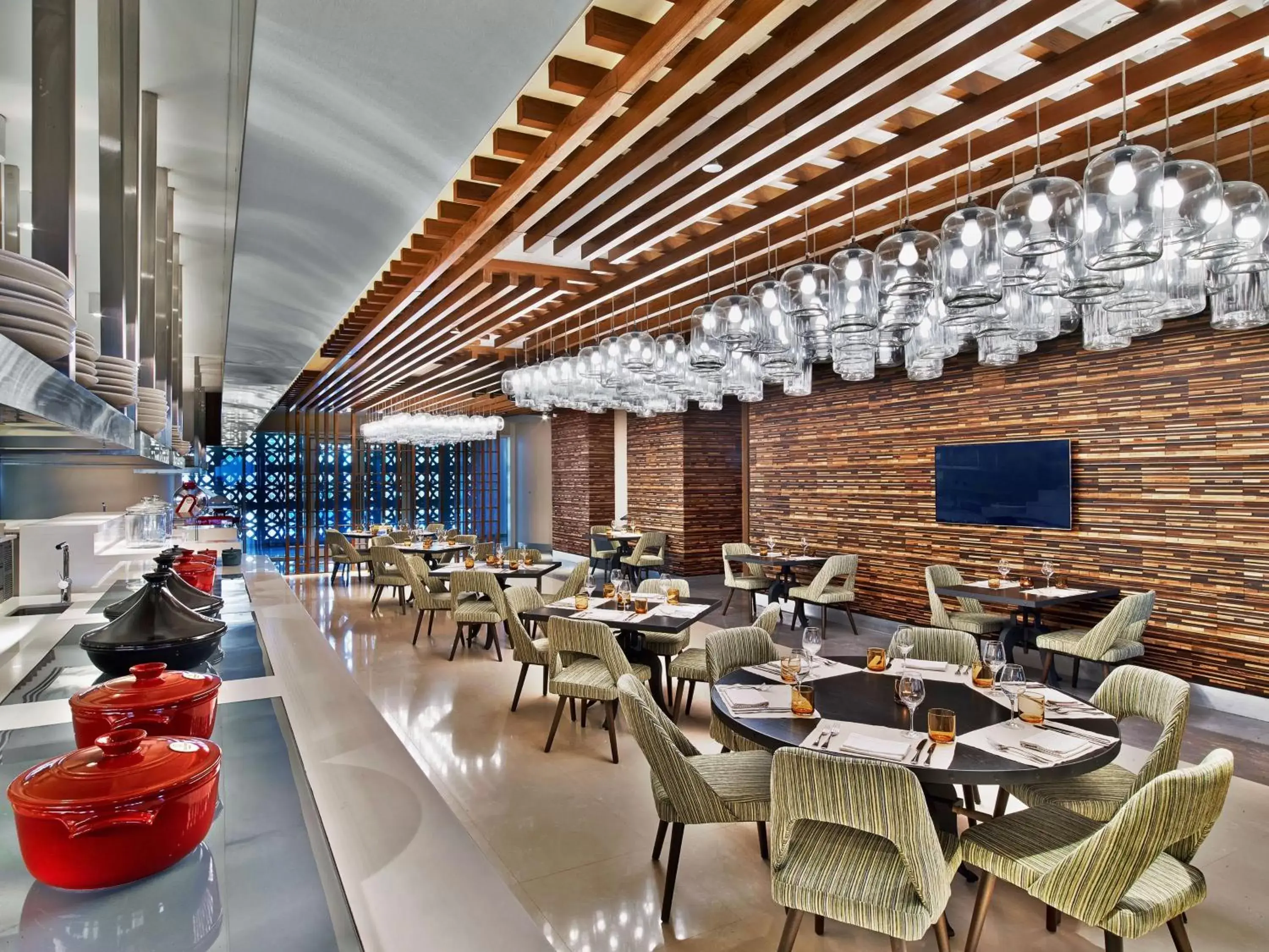 Restaurant/Places to Eat in V Hotel Dubai, Curio Collection by Hilton
