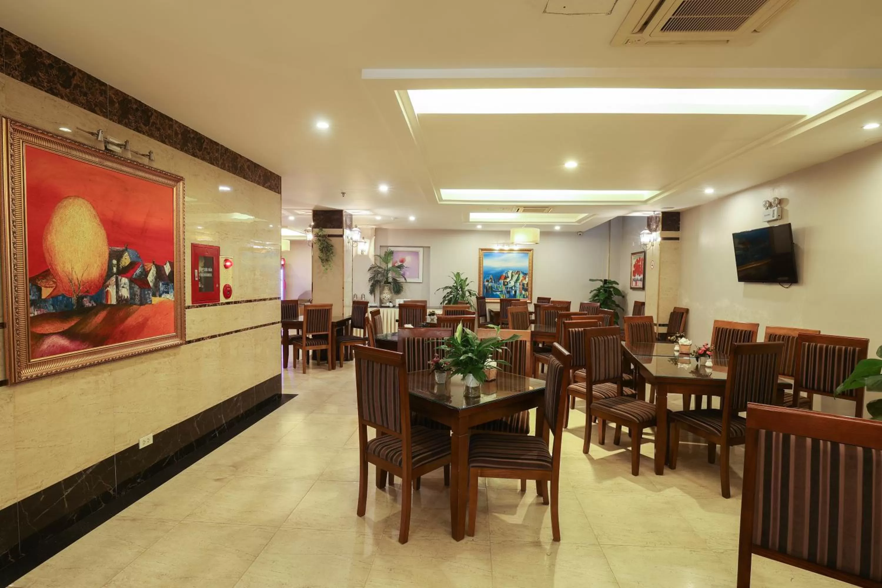 Restaurant/places to eat in Gallant Hotel
