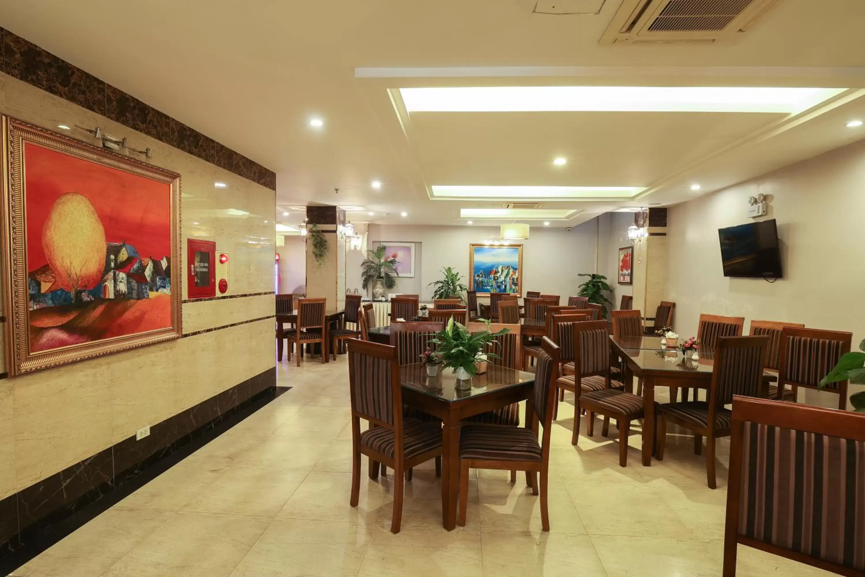 Restaurant/Places to Eat in Gallant Hotel