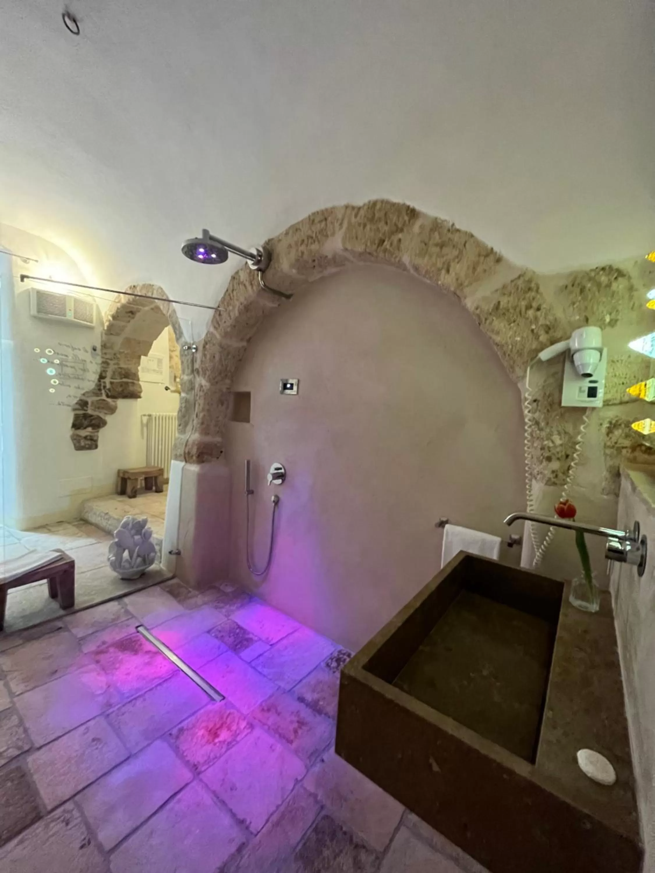 Antico Mondo Rooms & Suites