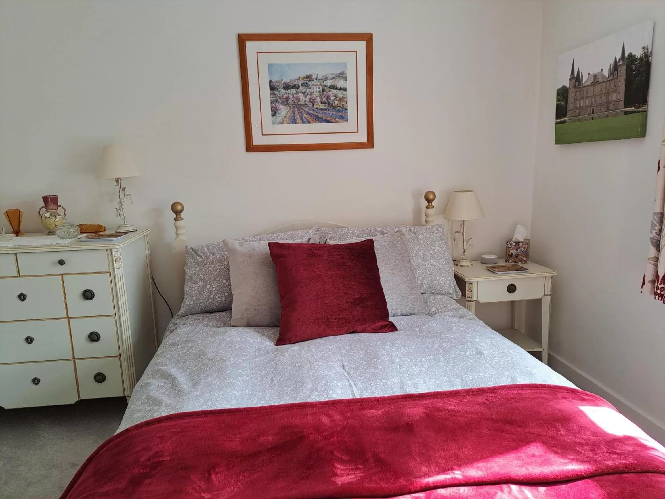 Bed in Barbarella's place