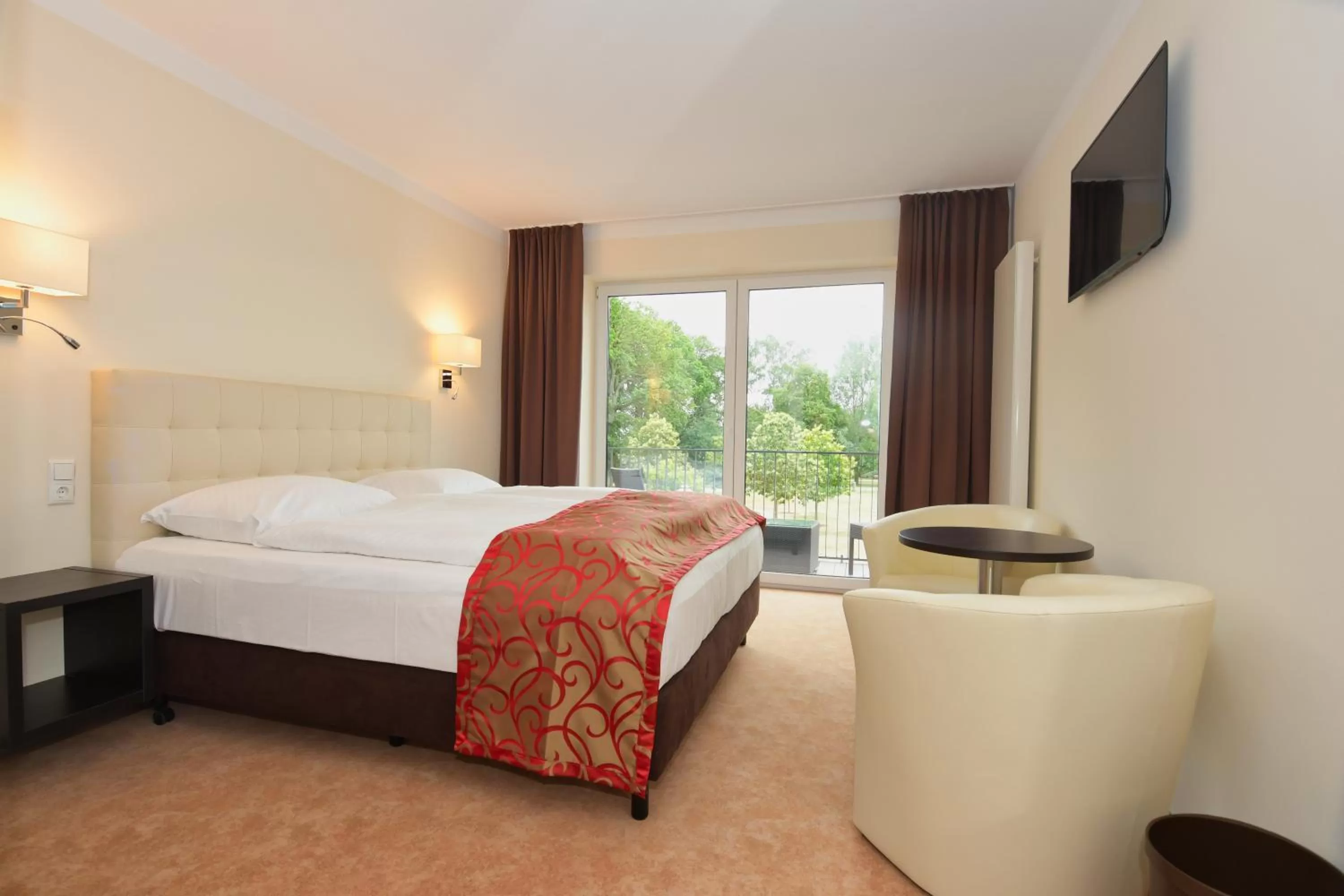 Photo of the whole room, Bed in Hotel am Kurpark