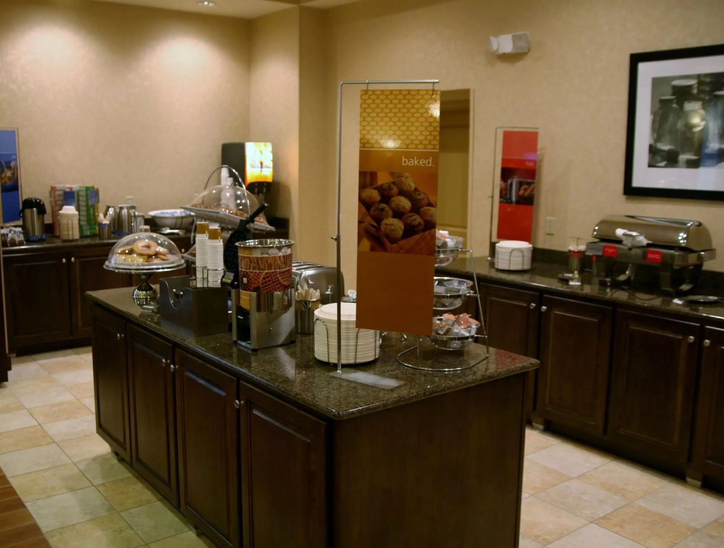 Dining area, Restaurant/Places to Eat in Hampton Inn Williamsburg