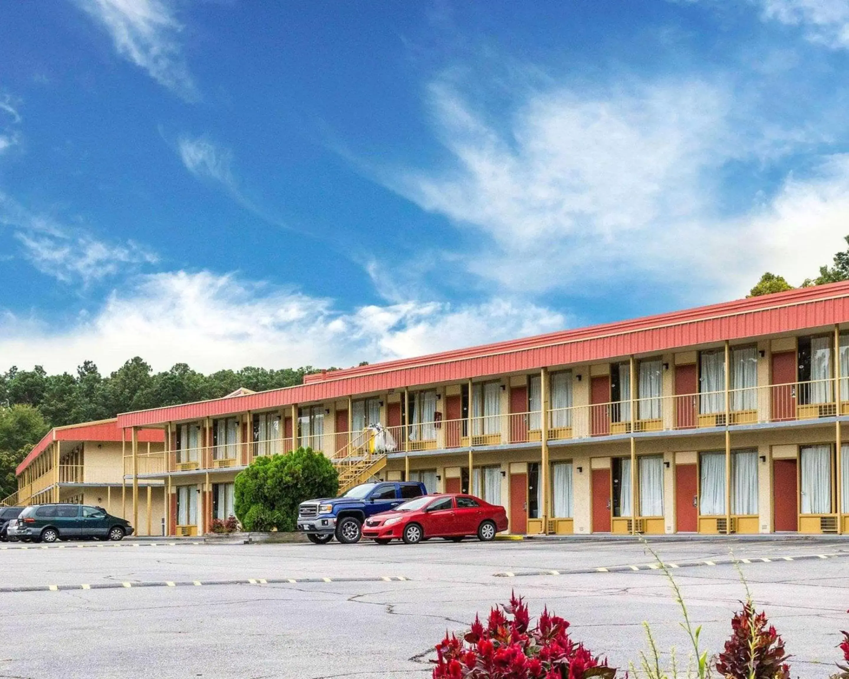 Property Building in Econo Lodge Petersburg