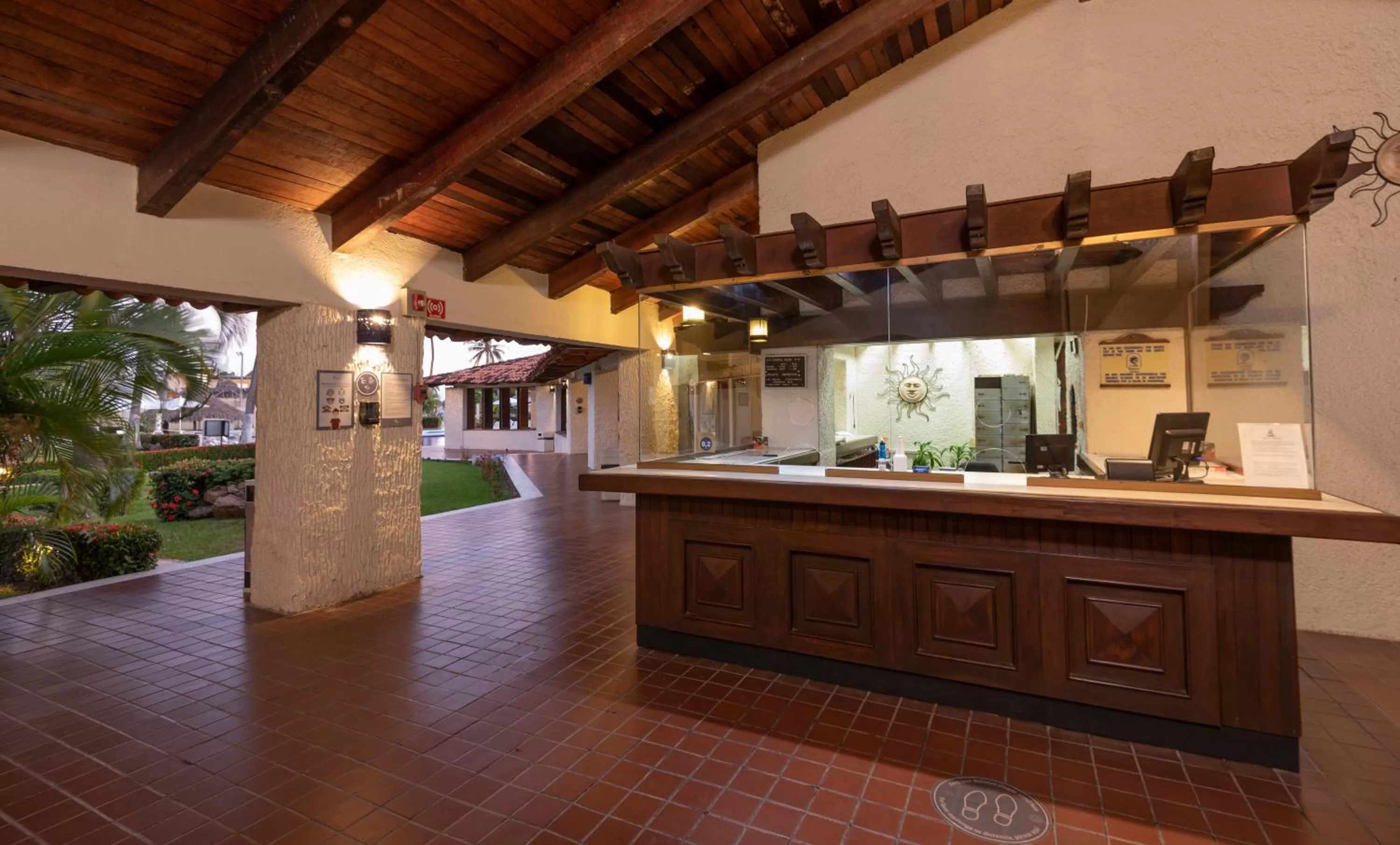 Lobby or reception in Cabo Blanco Hotel and Marina