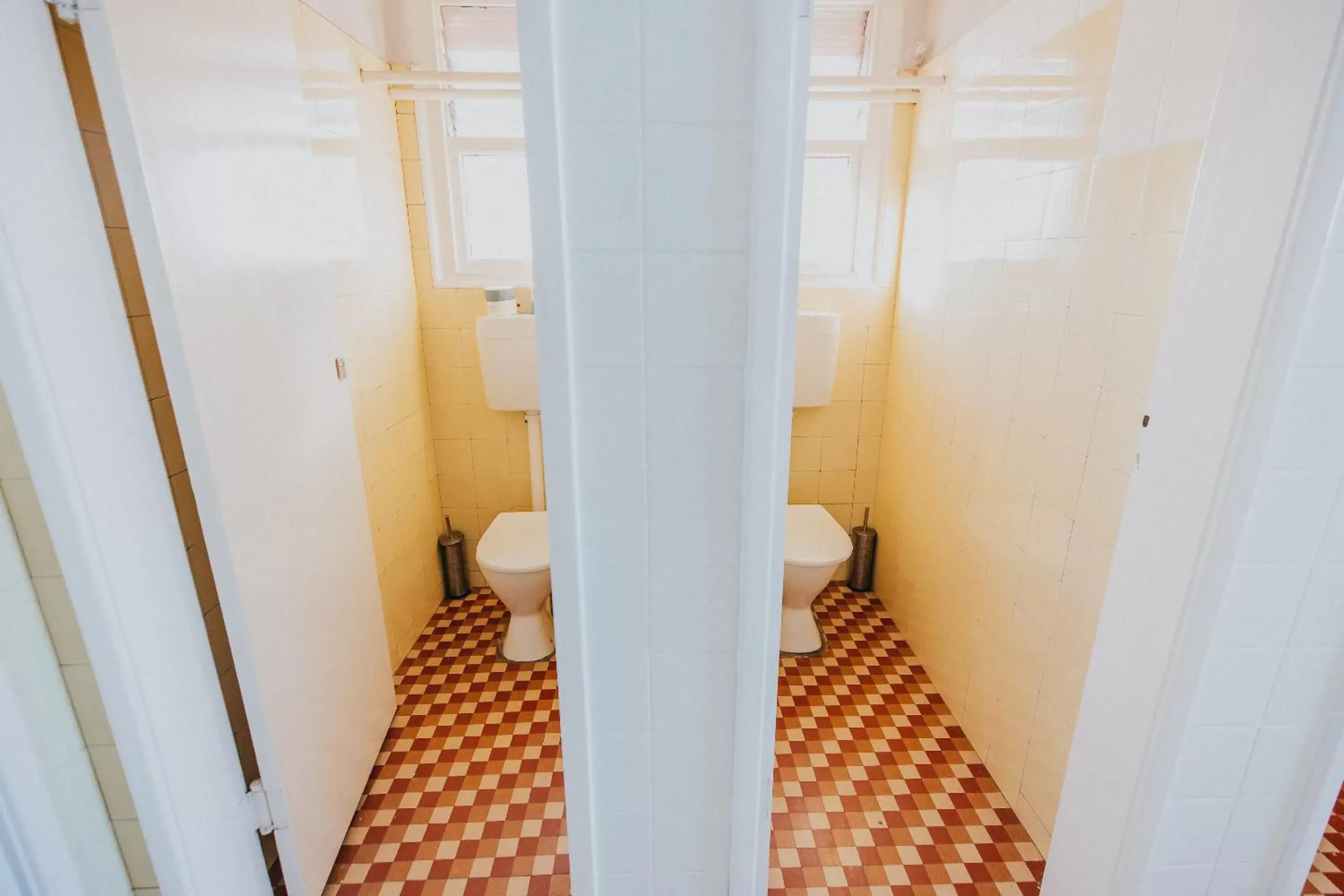 Toilet, Bathroom in Duke of Wellington Hotel