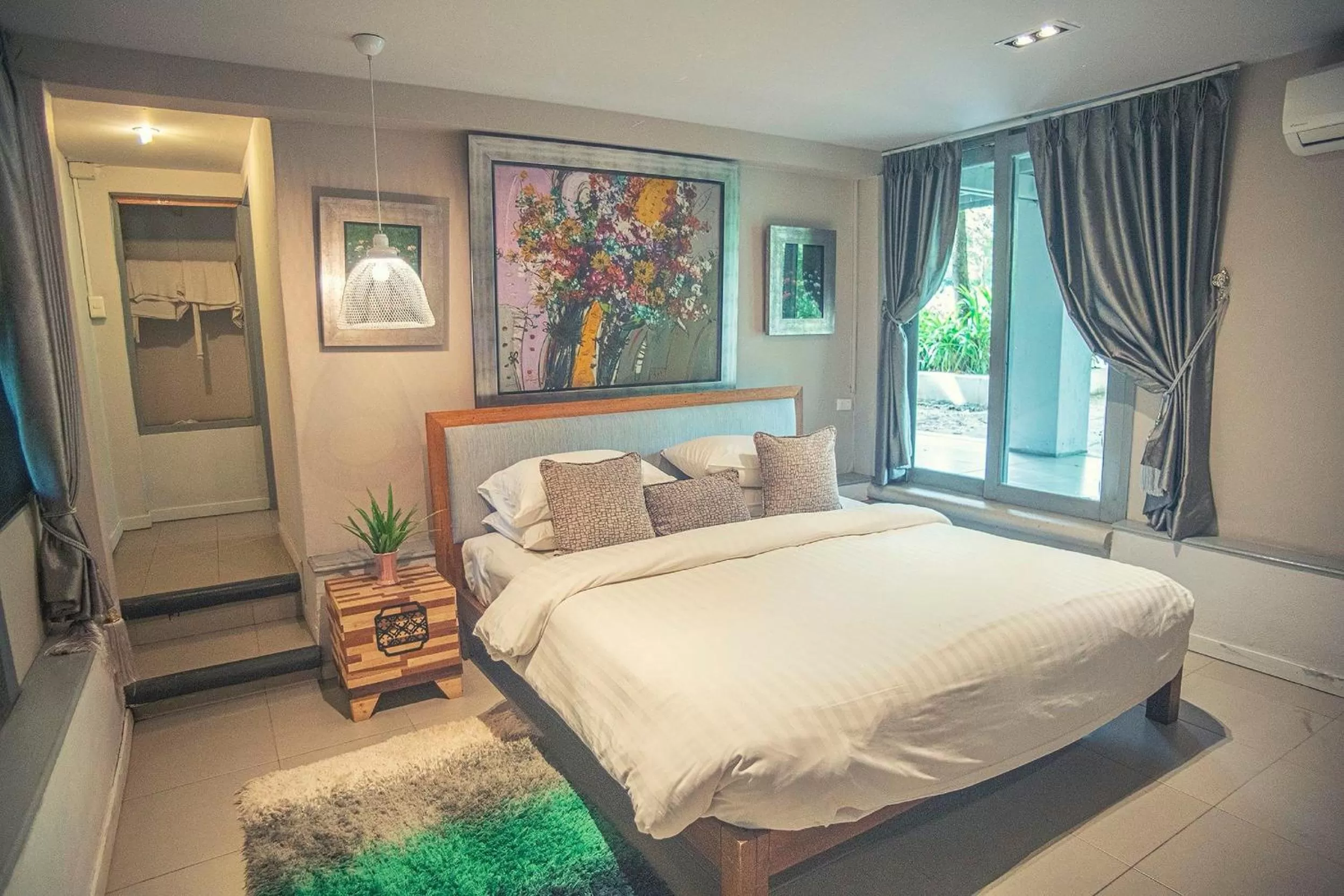 Photo of the whole room, Bed in Baan Suan Residence เฮือนพักบ้านสวน