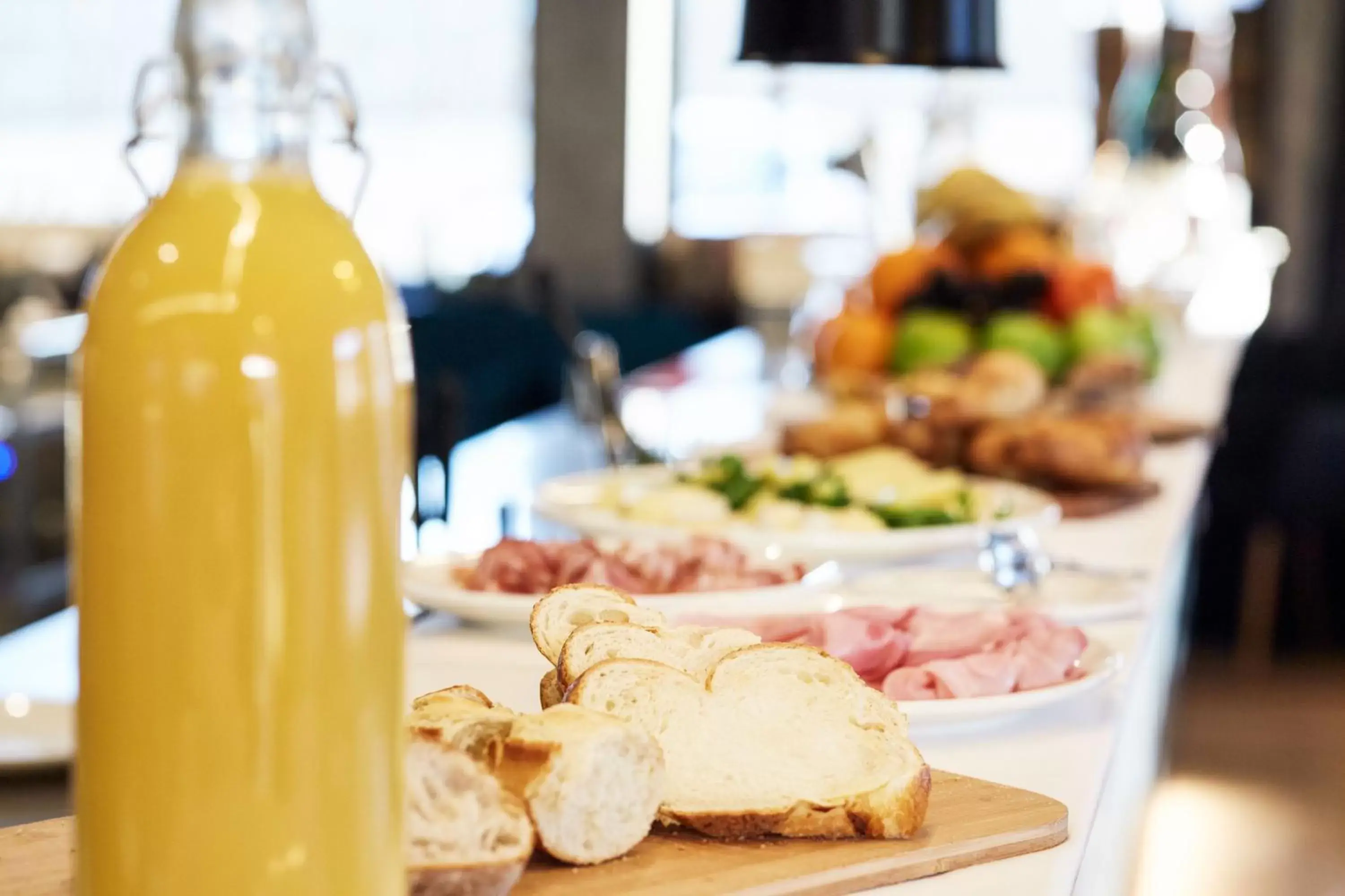 Buffet breakfast in Tailormade Hotel RIGIBLICK Küssnacht Buffet breakfast in Tailormade Hotel RIGIBLICK Küssnacht