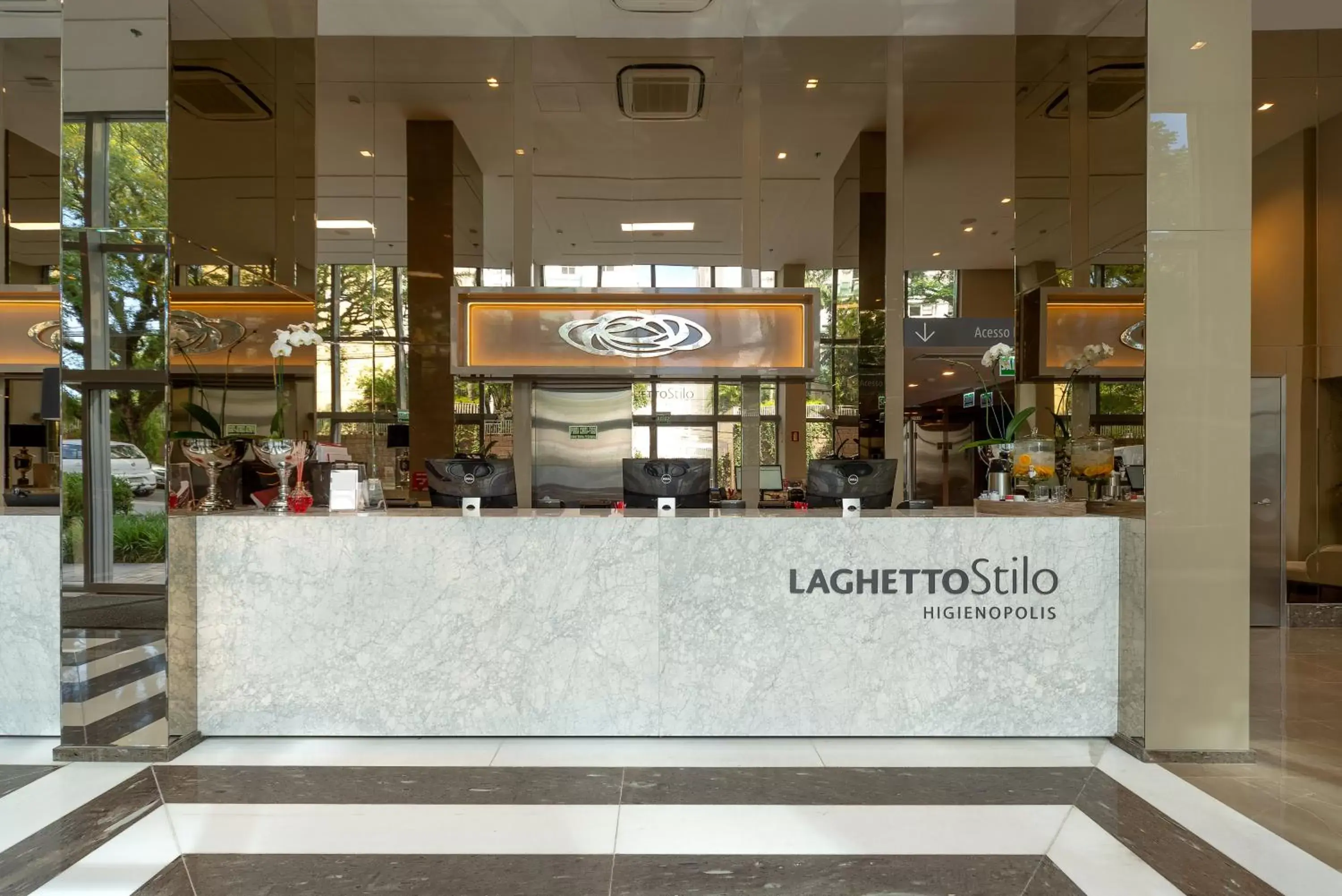 Lobby or reception in Hotel Laghetto Stilo Higienópolis