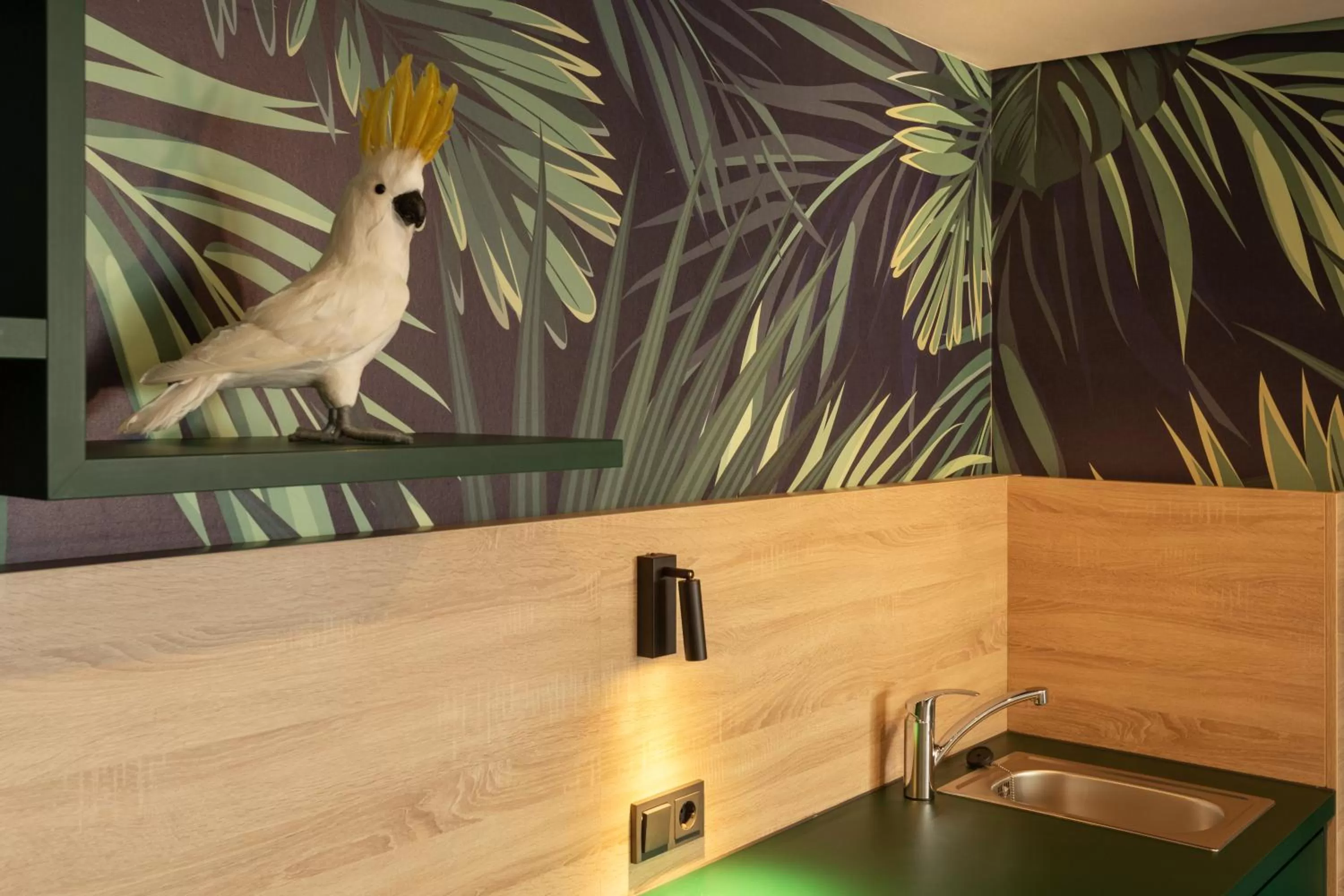 Kitchen or kitchenette in Holiday Inn - the niu, Crusoe Bremen Airport by IHG