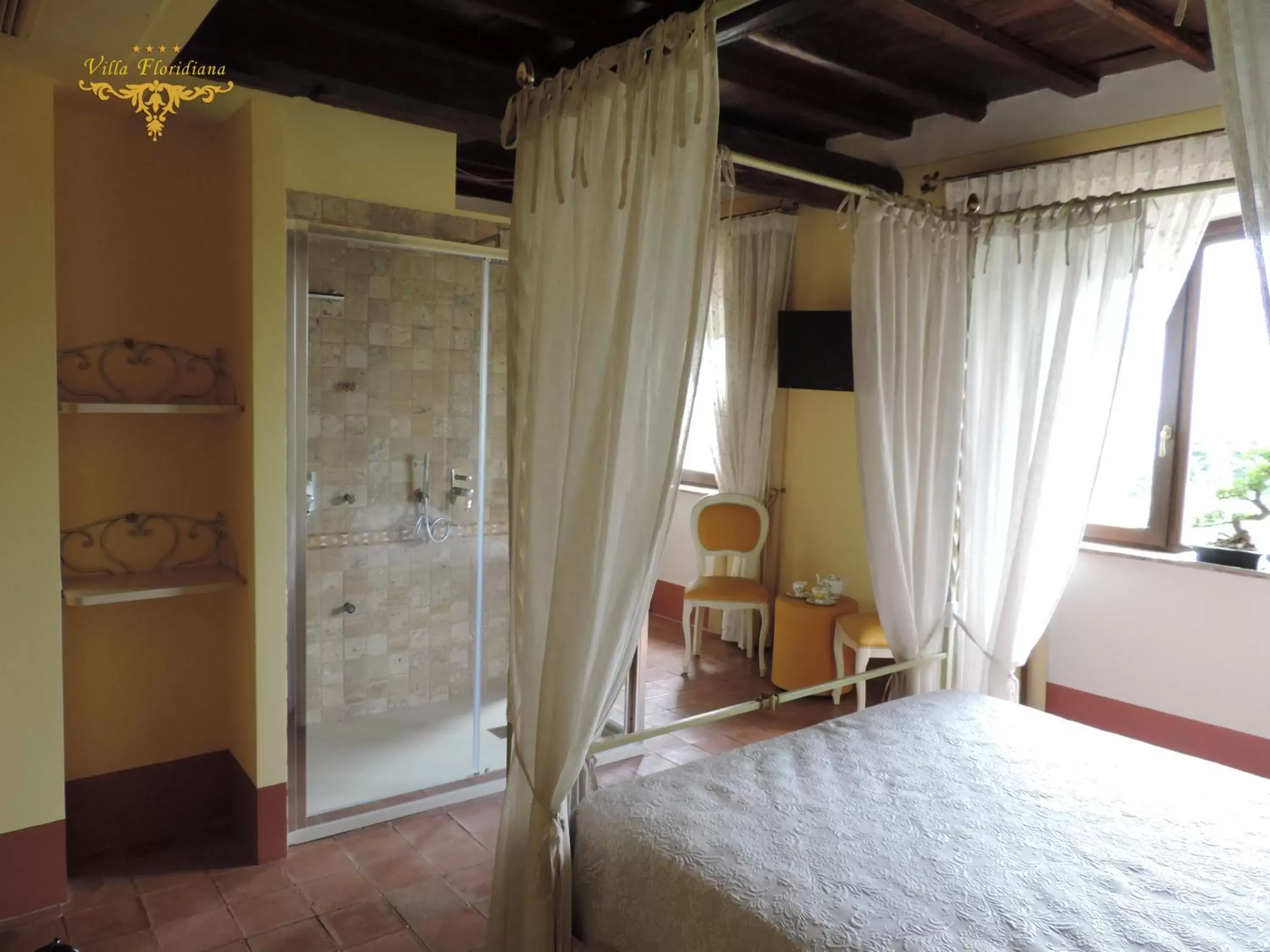 Bed in Villa Floridiana