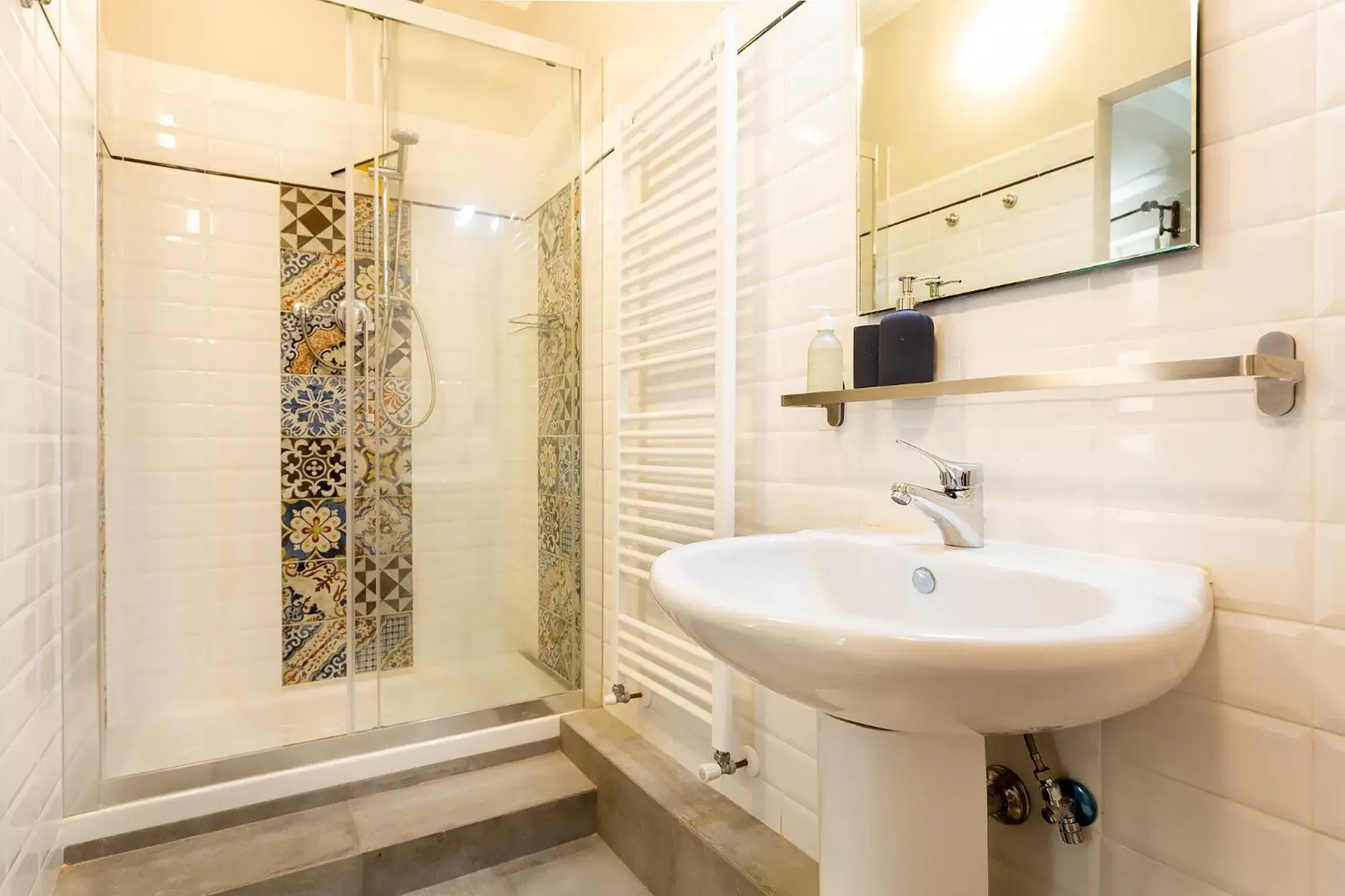 Shower, Bathroom in Casa Dreosti