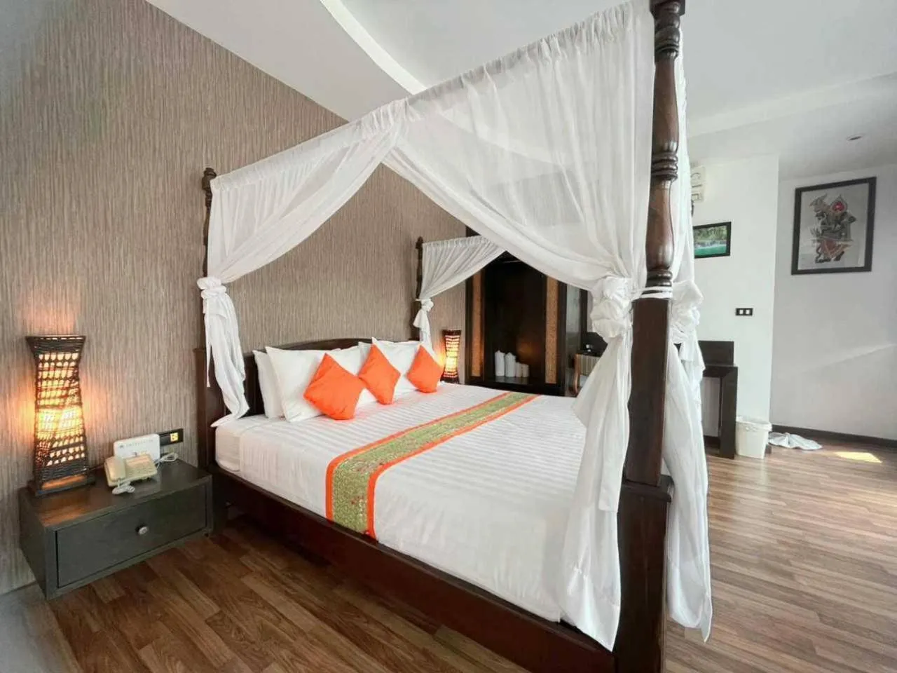 Bed in Jingjit Hotel