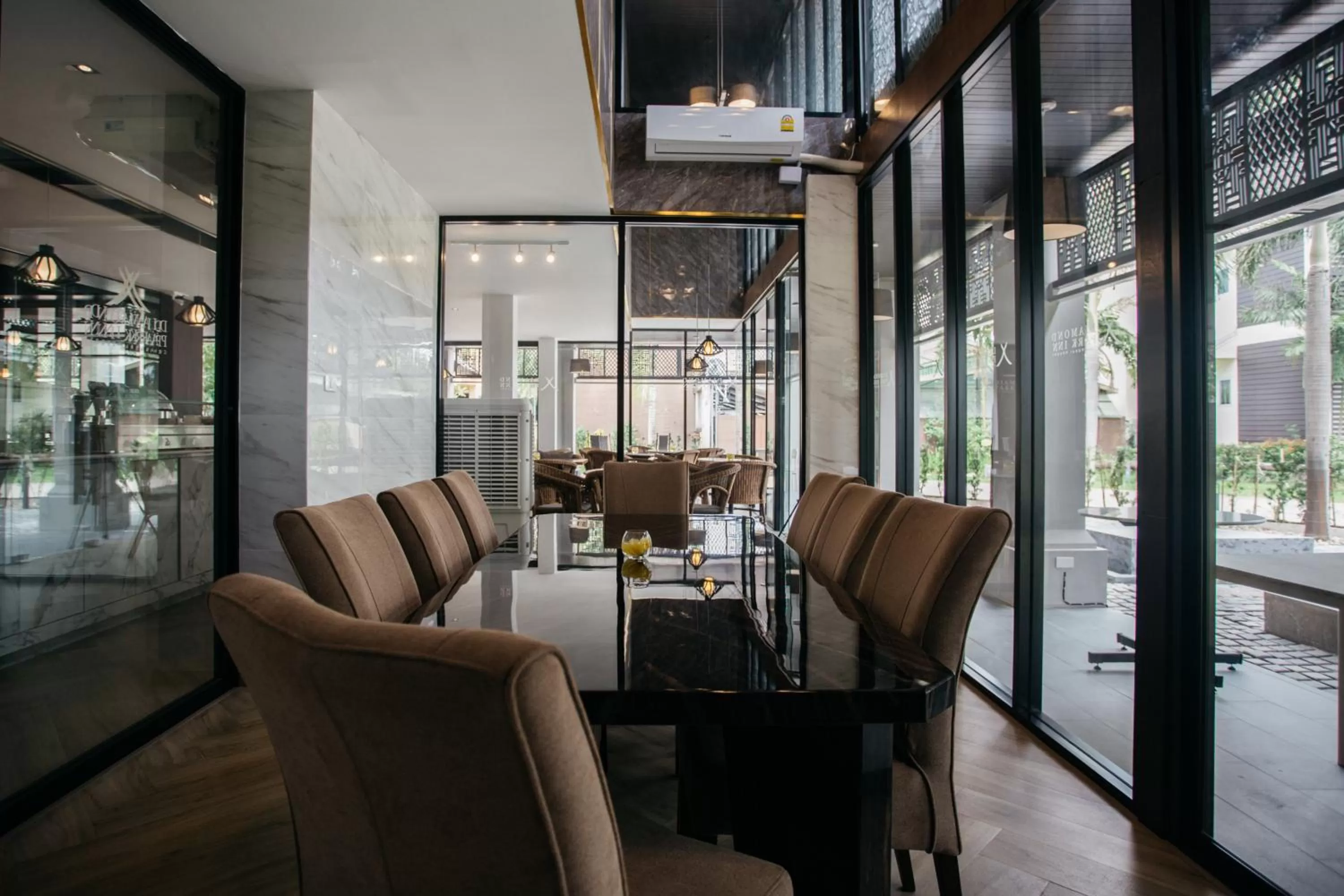 Restaurant/places to eat in Diamond Park Inn Chiangrai & Resort