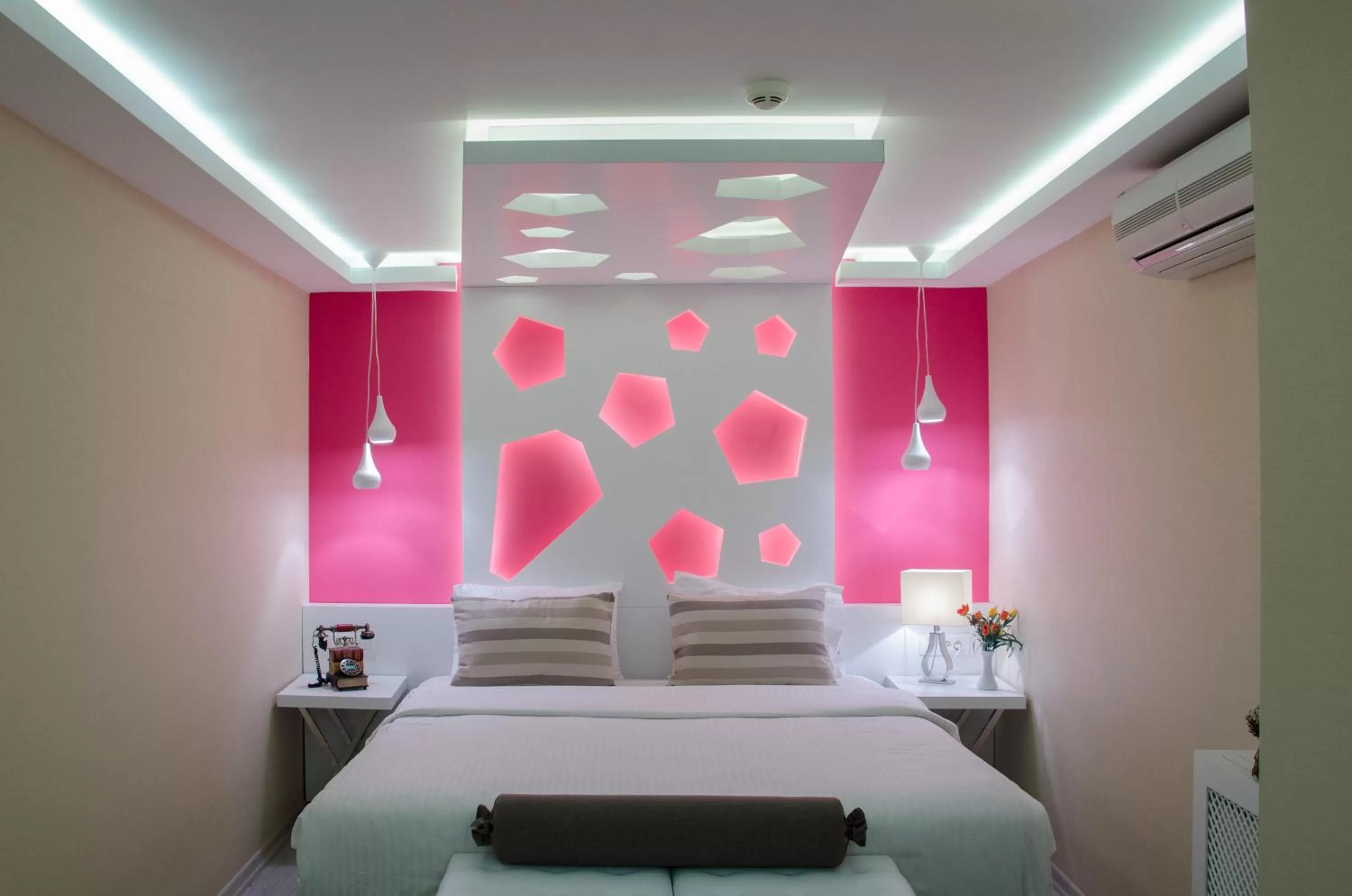 Decorative detail, Bed in Hotel Evsen