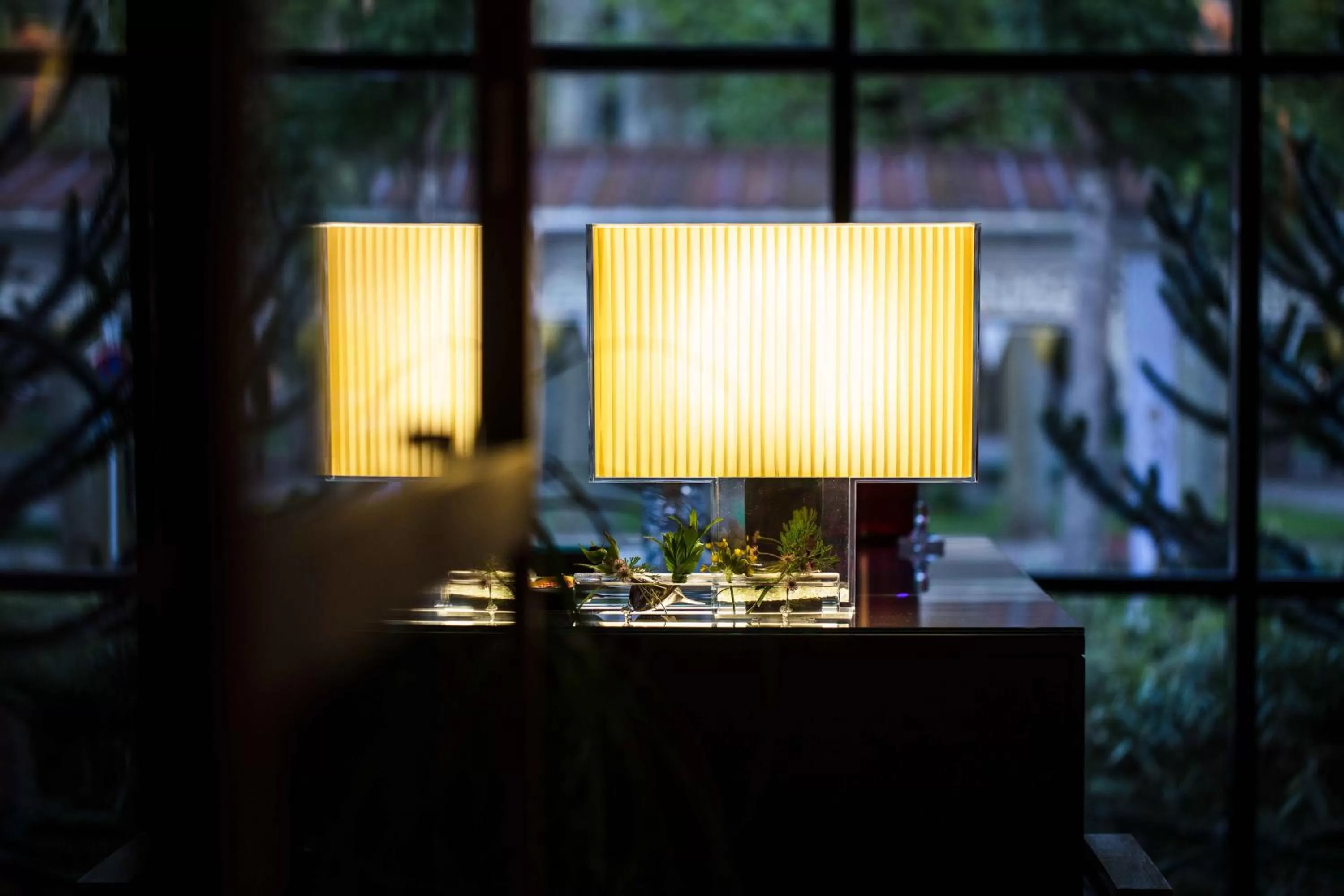 Lobby or reception, TV/Entertainment Center in Maison Decoret
