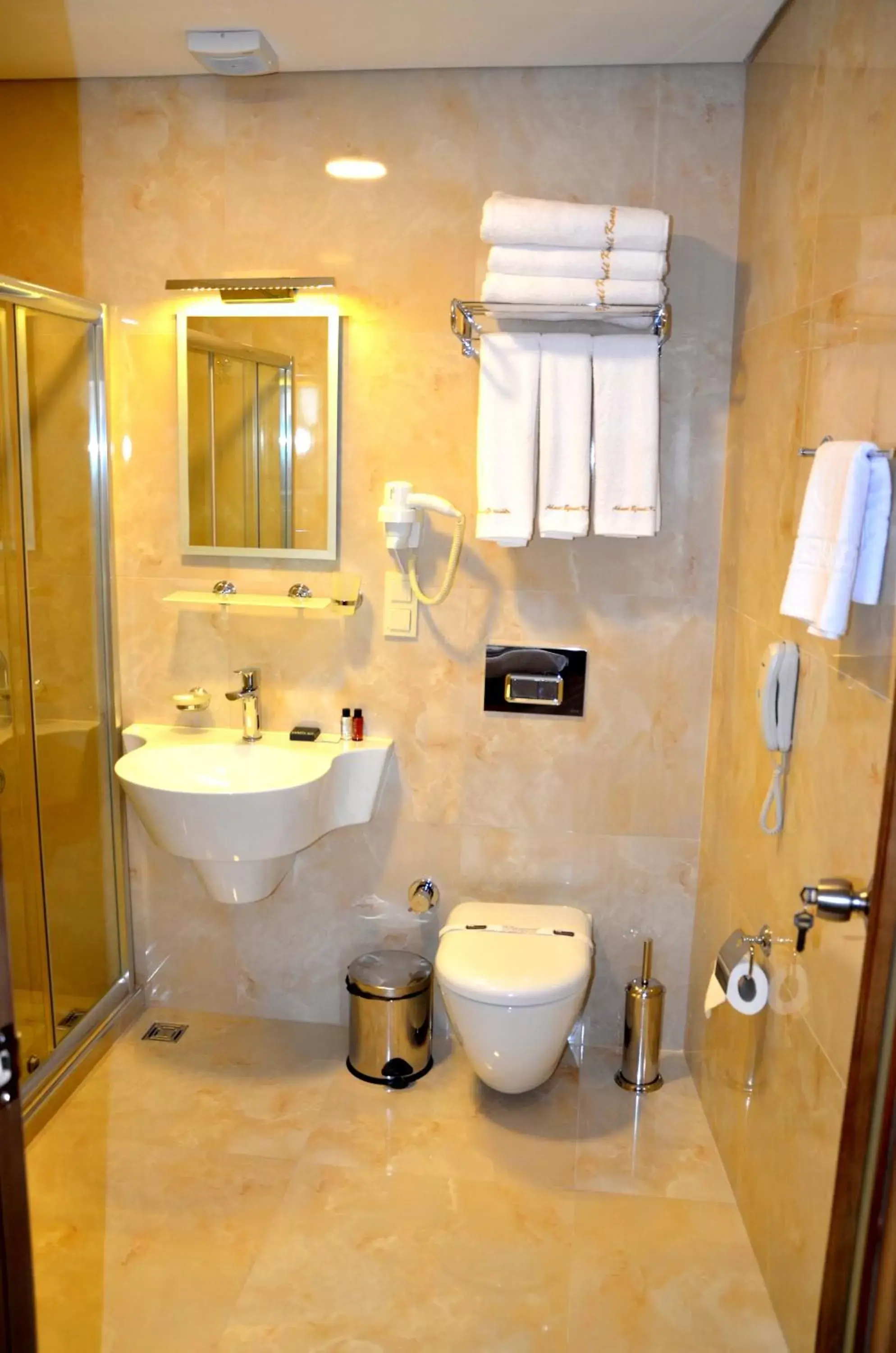 Shower, Bathroom in Ahmet Efendi Konağı