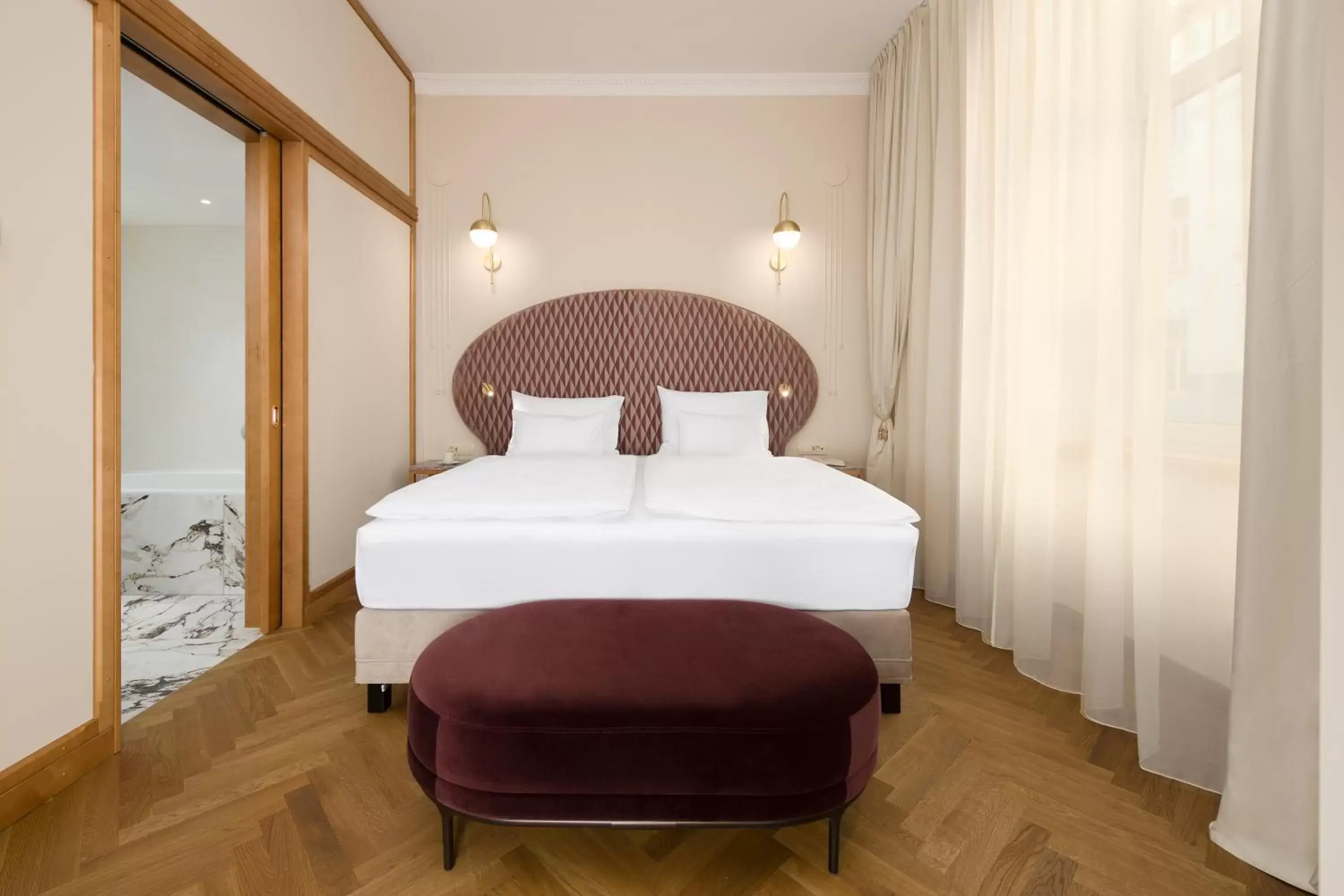 Bed in Grand Hotel Union Eurostars
