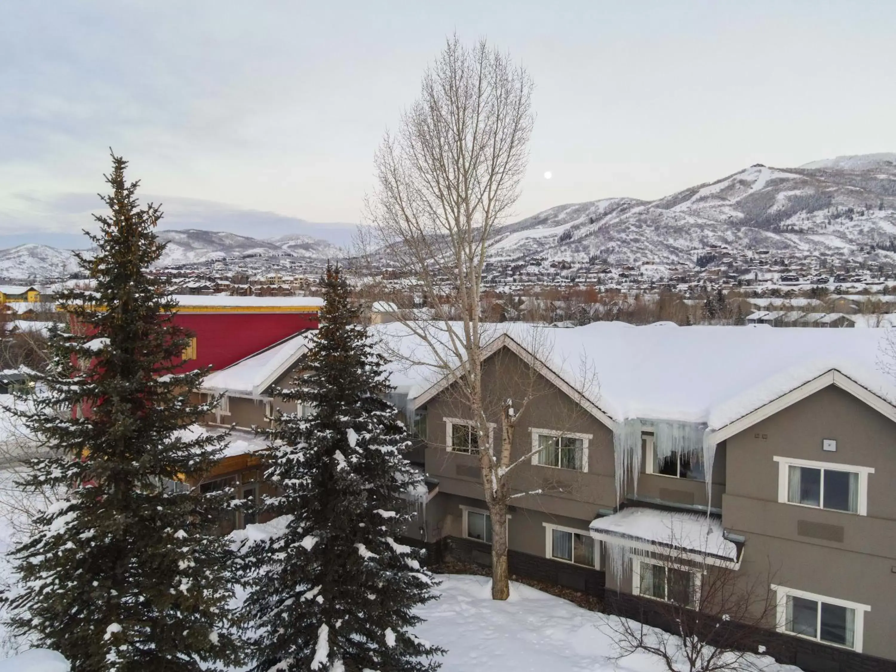 Property building, Winter in La Quinta Inn by Wyndham Steamboat Springs