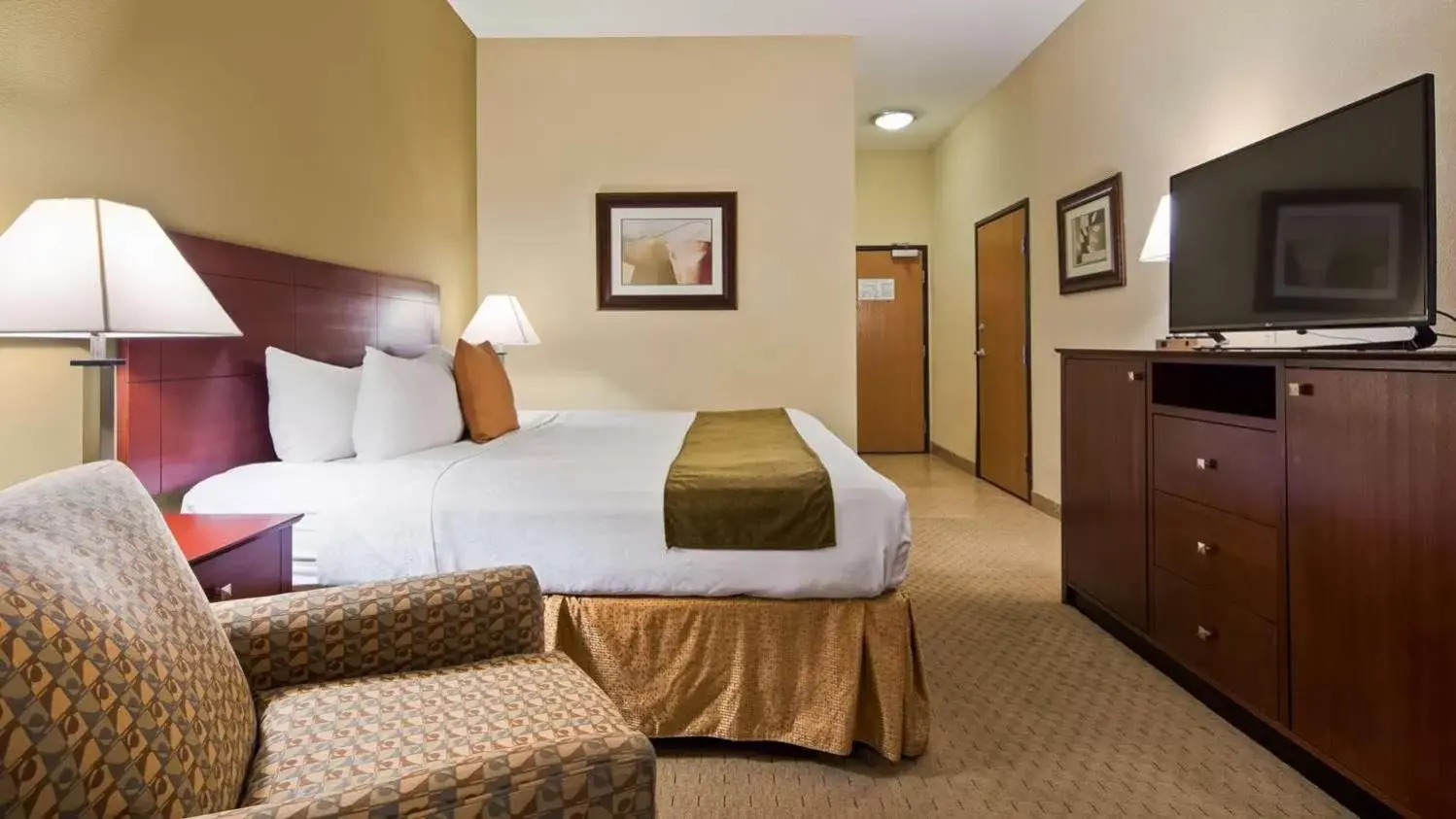 Bed in Best Western Plus Montezuma Inn And Suites