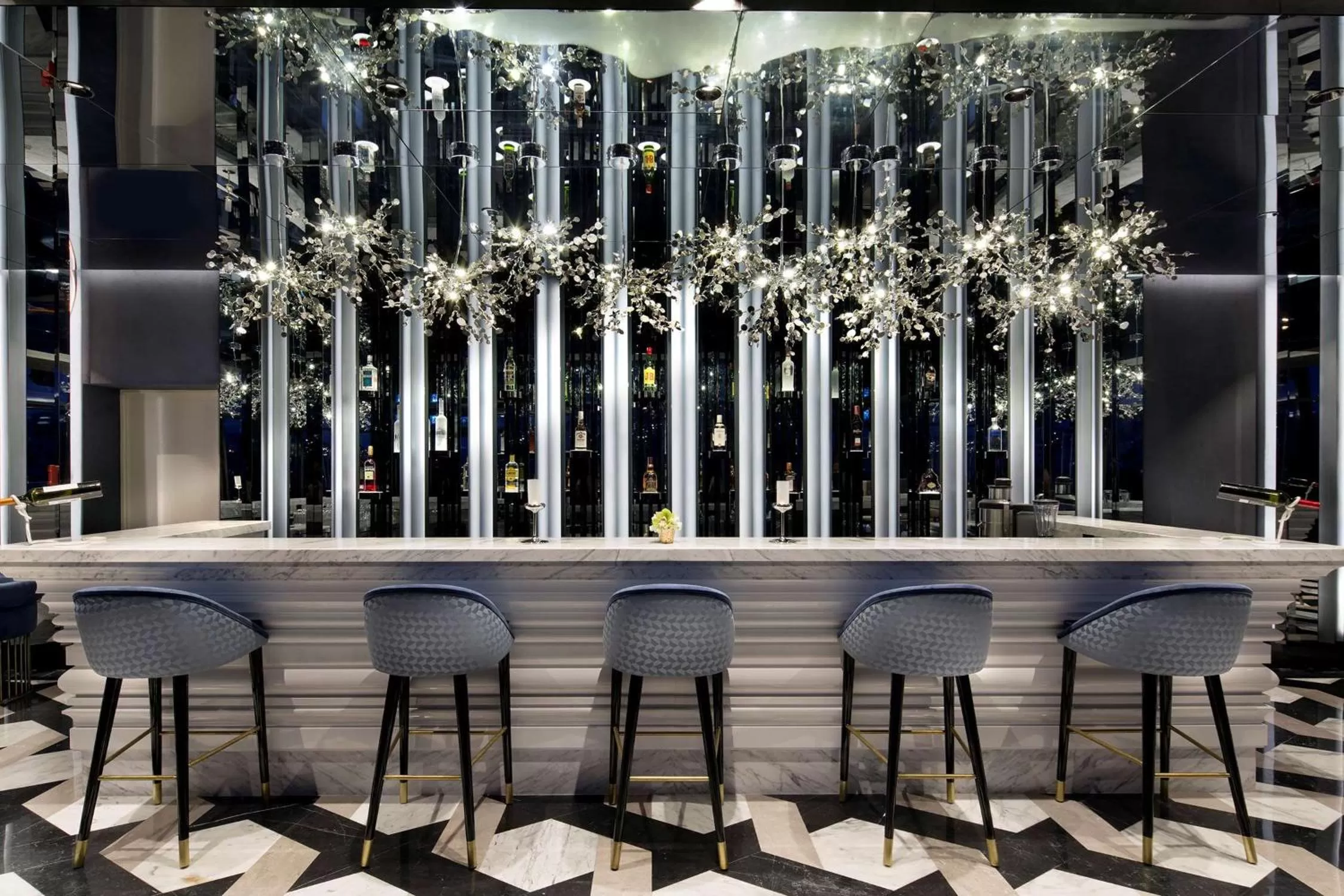 Restaurant/places to eat in DoubleTree by Hilton Istanbul - Piyalepasa