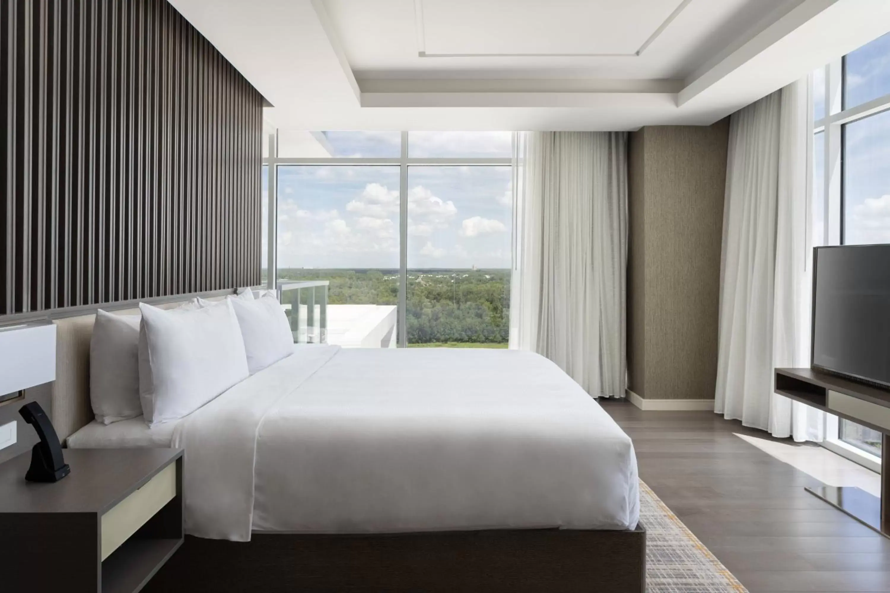 Bedroom, Bed in JW Marriott Orlando Bonnet Creek Resort & Spa