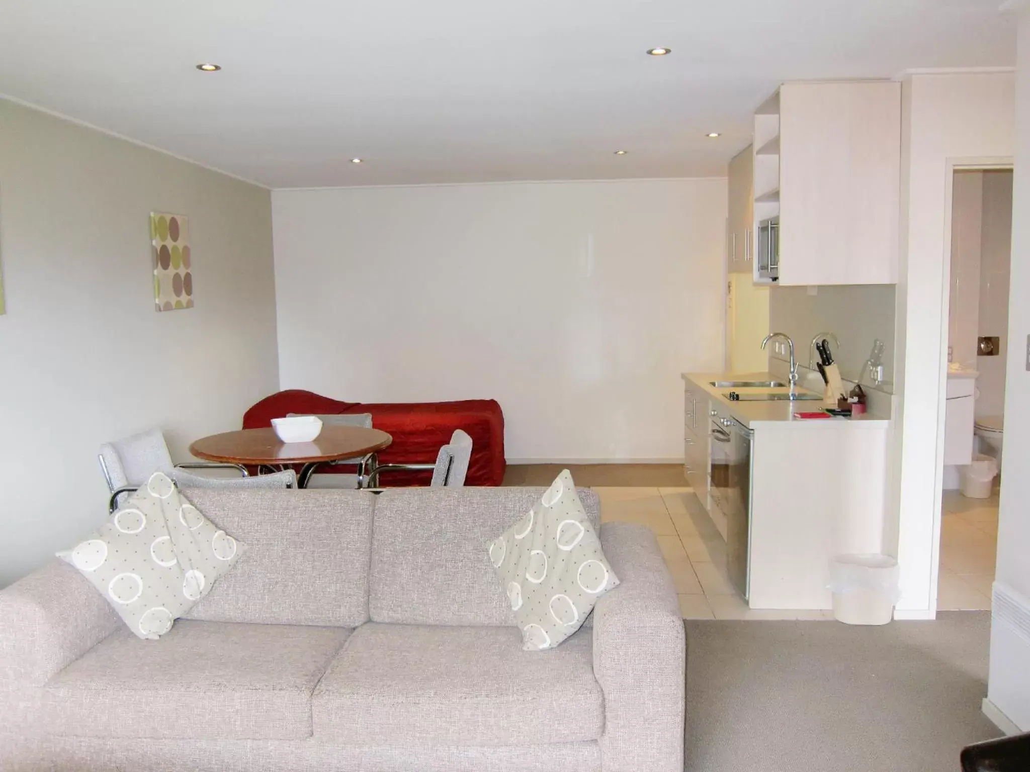 Living room, Seating Area in St James Apartments