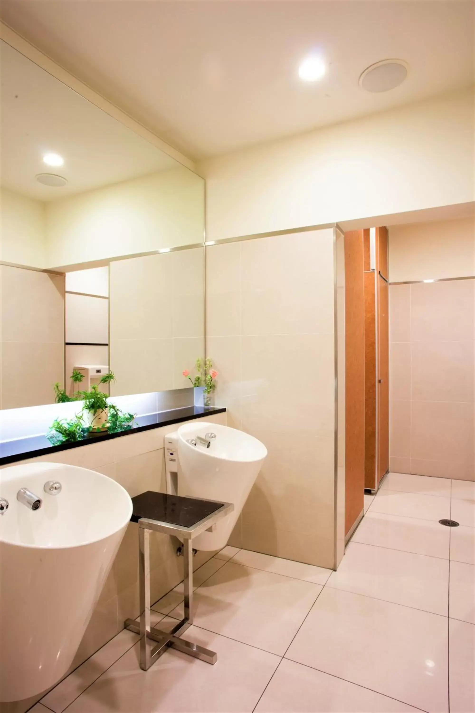 Toilet, Bathroom in Toyo Hotel