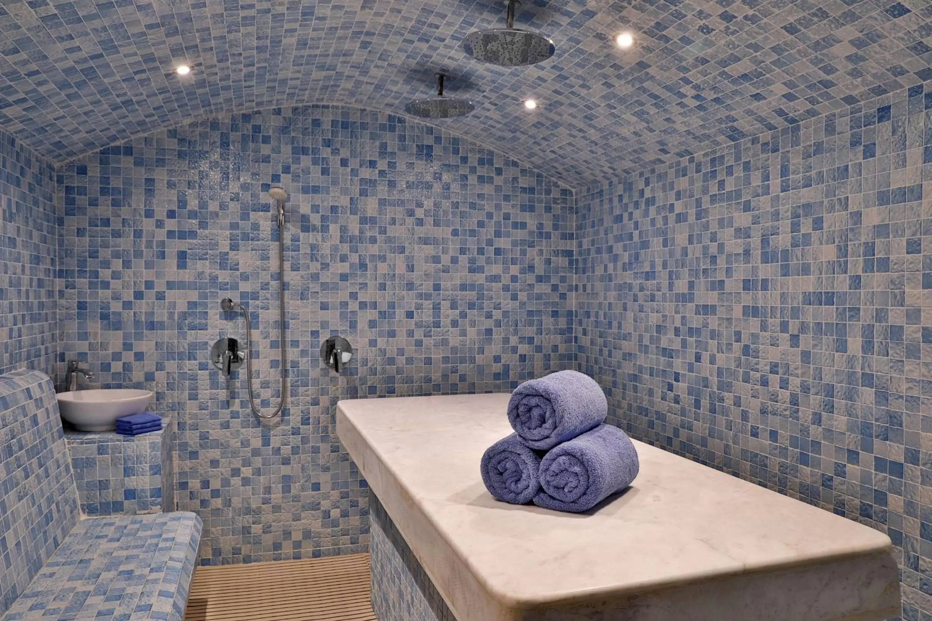 Spa and wellness centre/facilities, Bathroom in Jeddah Hilton