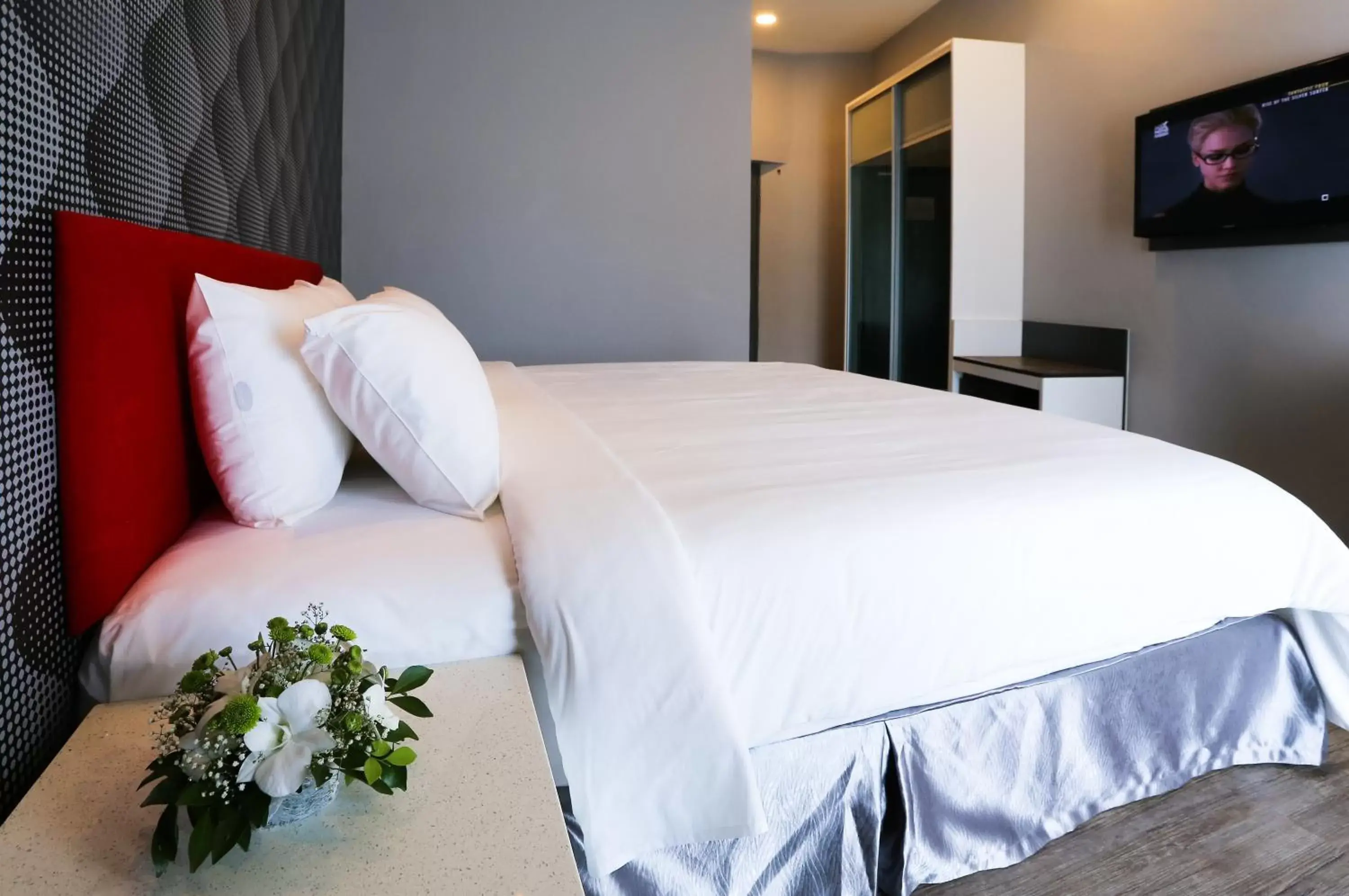 Bedroom, Bed in Cenang Plaza Beach Hotel