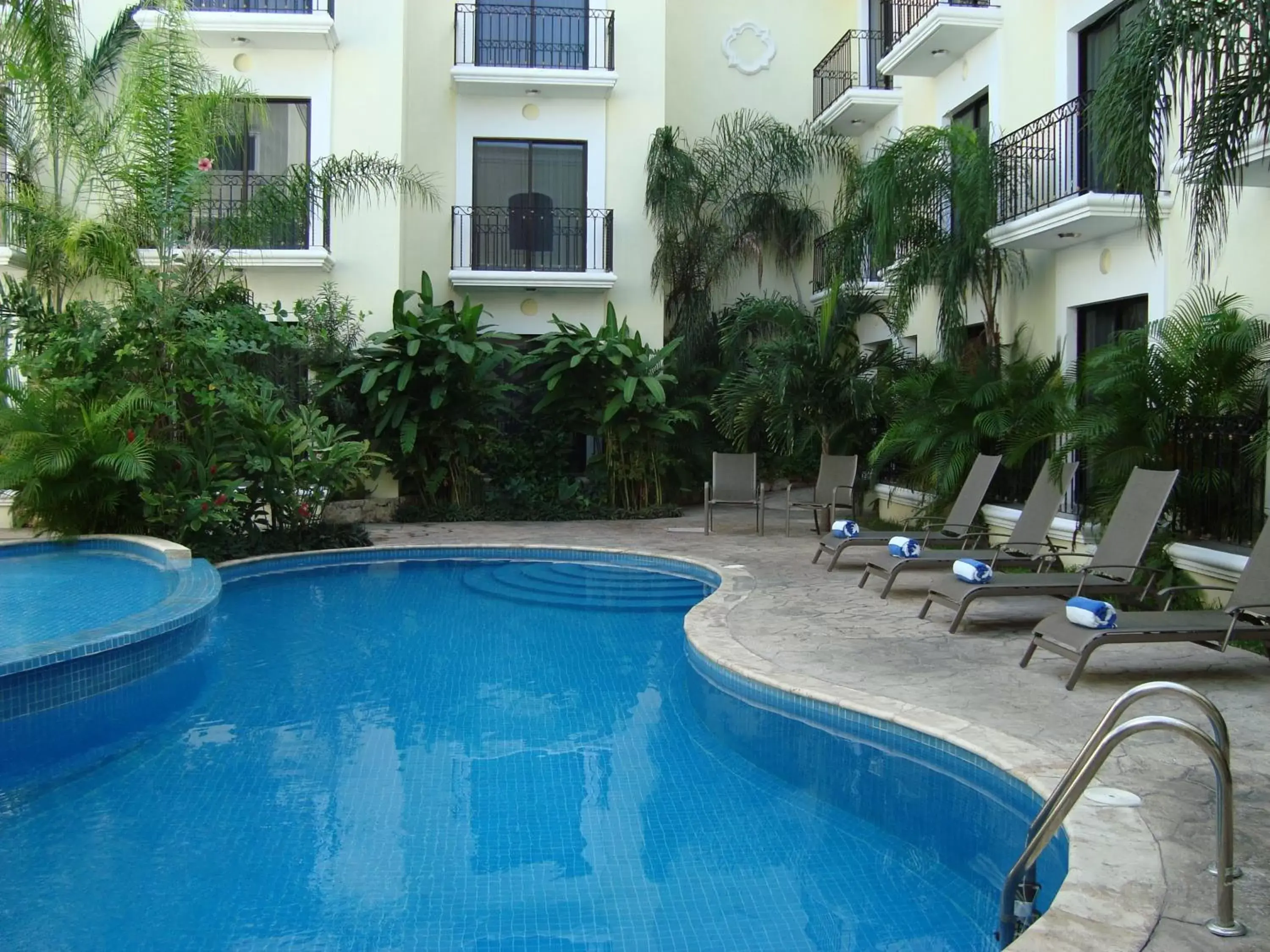 Swimming Pool in Gran Real Yucatan