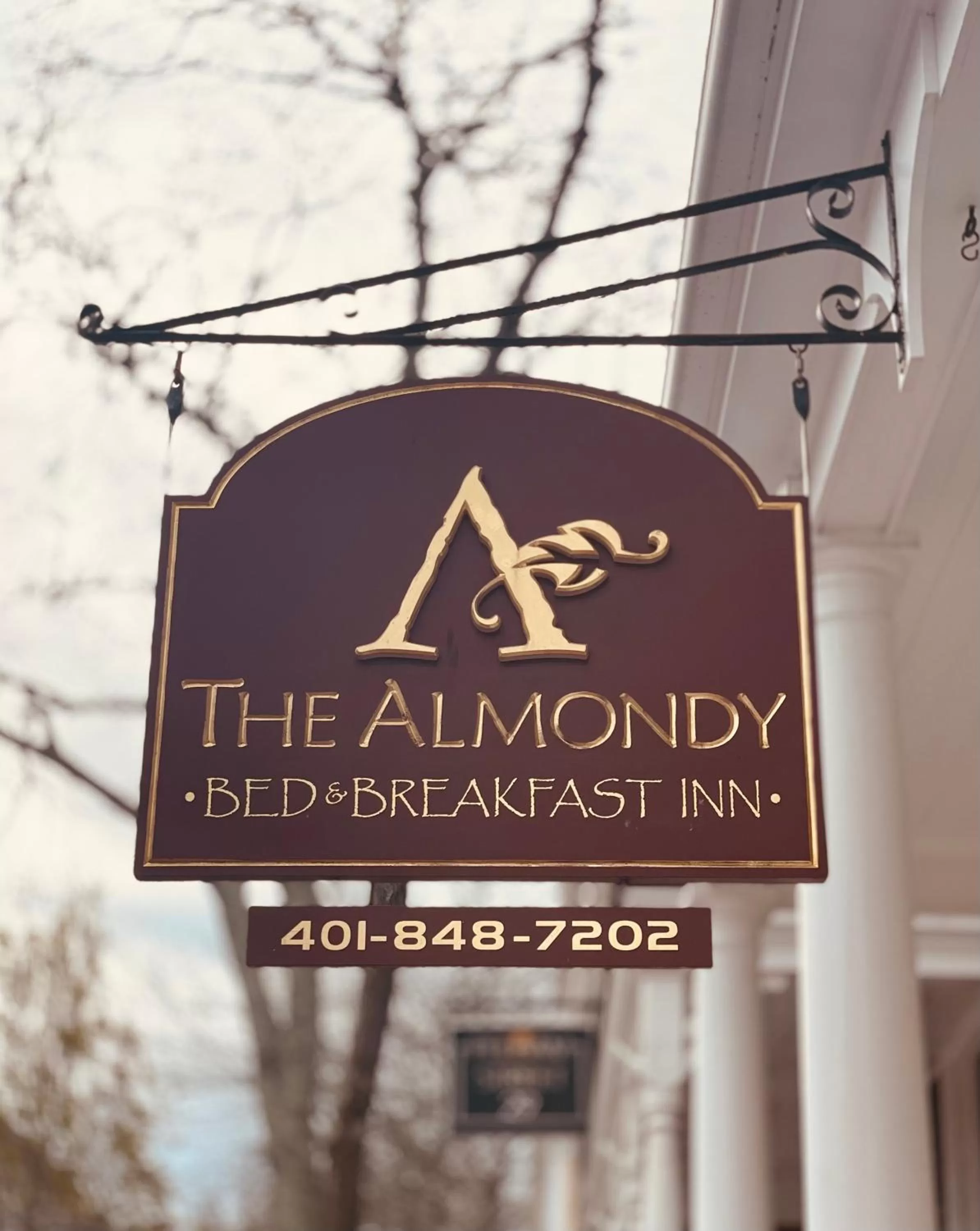 Property building in Almondy Inn Bed & Breakfast