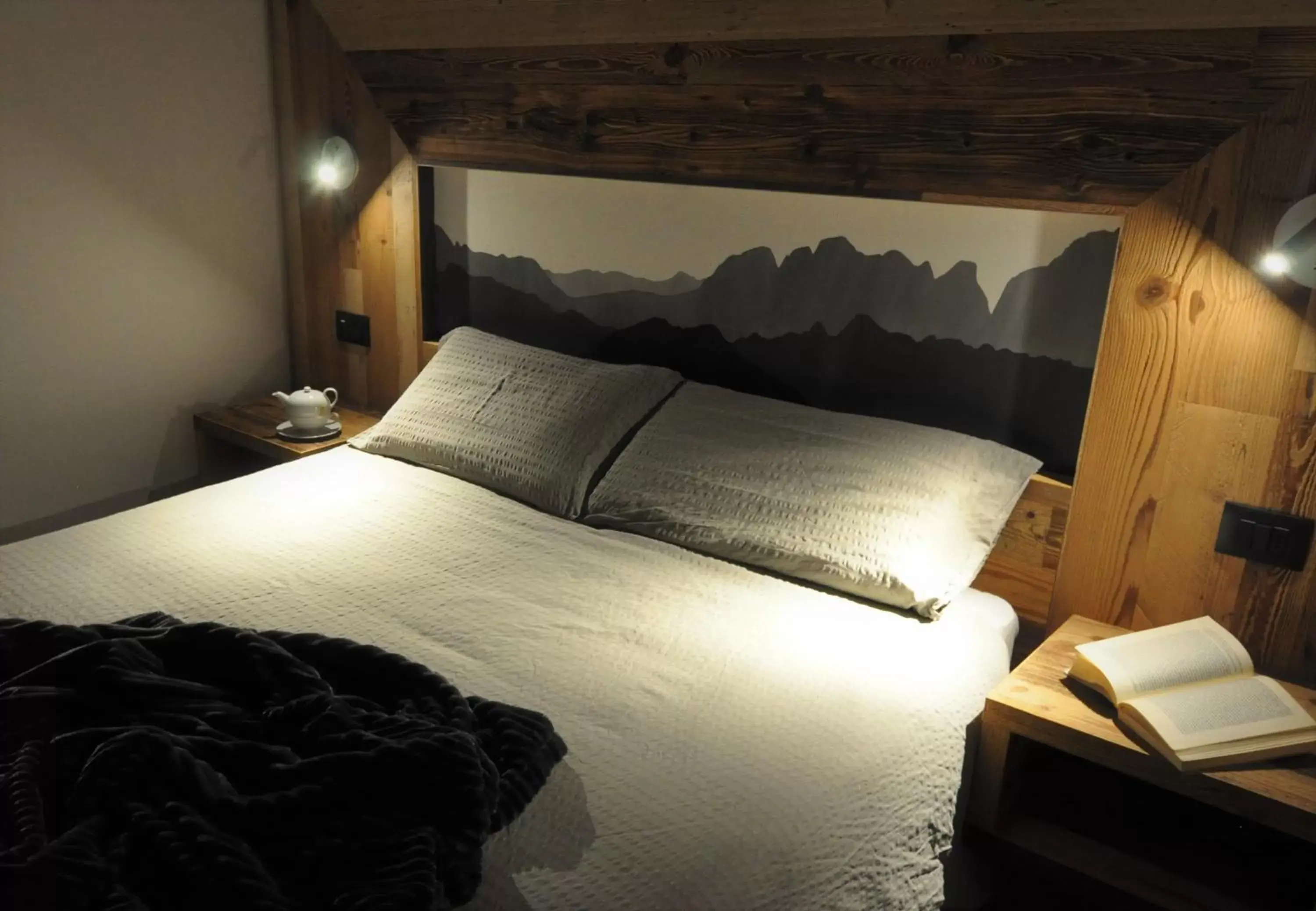 Bed in Albergo Alpino