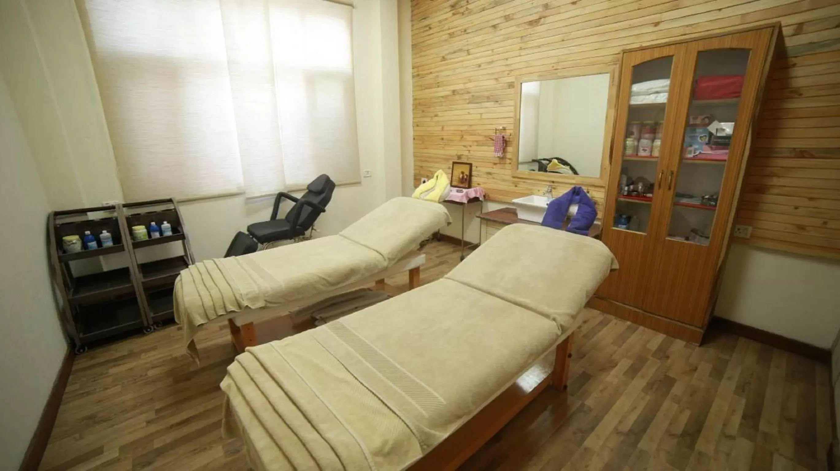 Massage in The Manali Inn