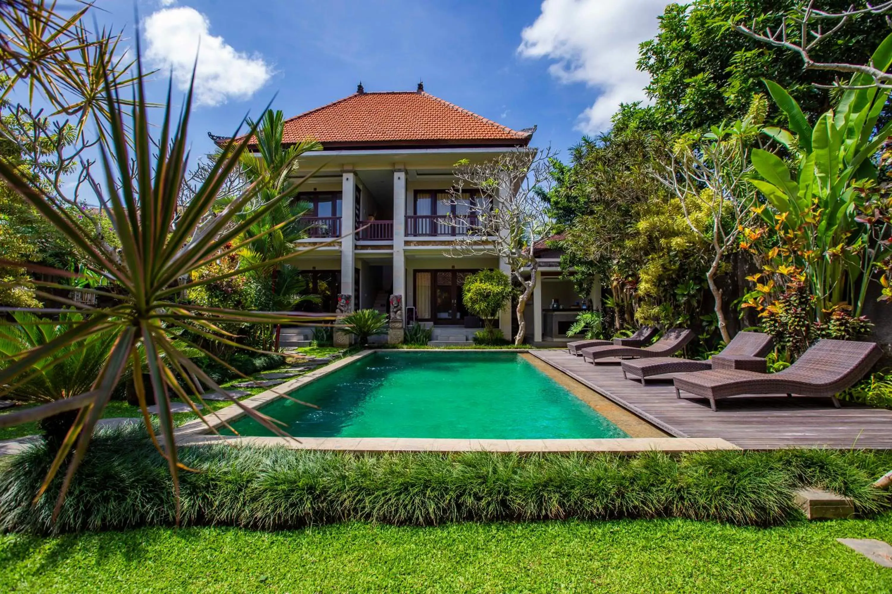 Swimming Pool in Lili Cottage Ubud