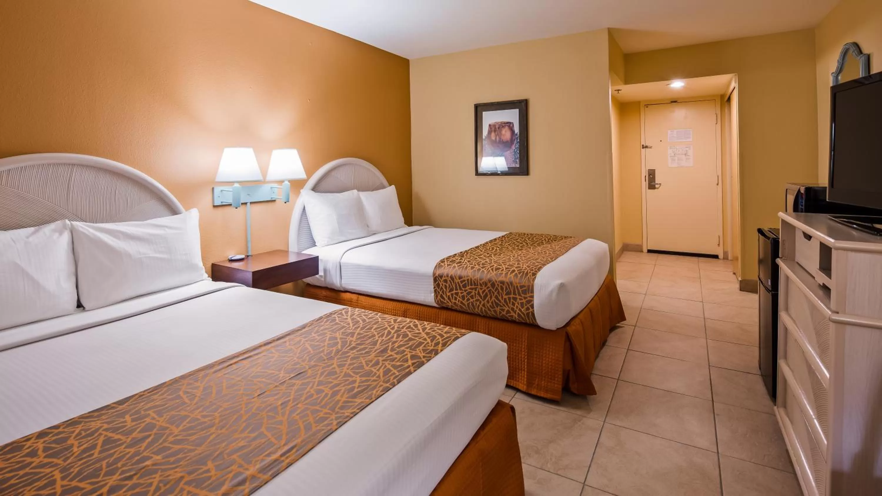 Pets, Bed in Airport Honolulu Hotel, Trademark Collection by Wyndham