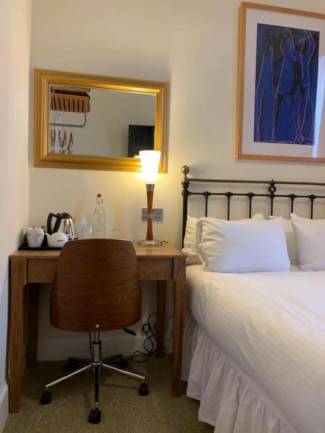 Photo of the whole room, Bed in Southside Guest House