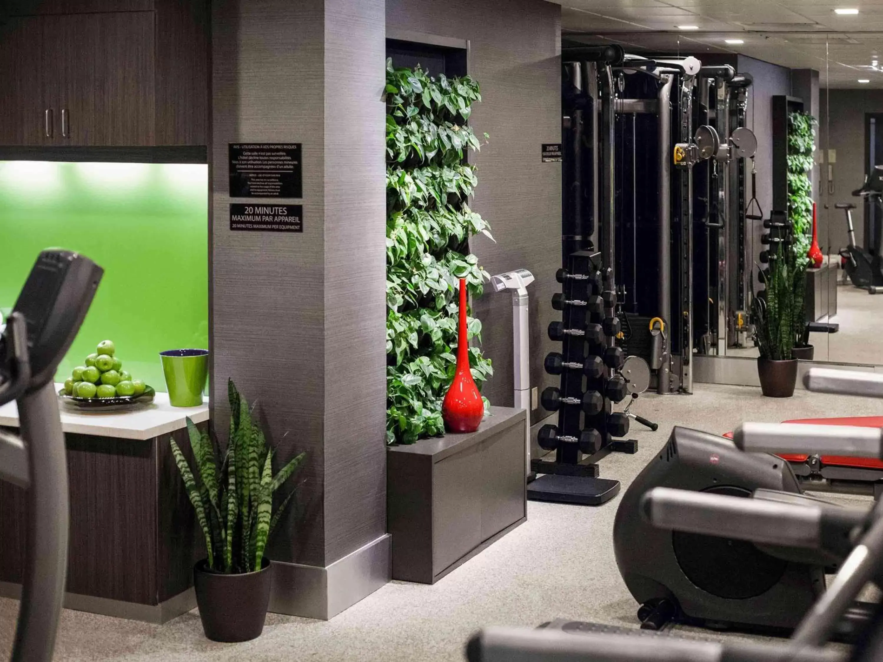 Fitness centre/facilities in Sofitel Montreal Golden Mile