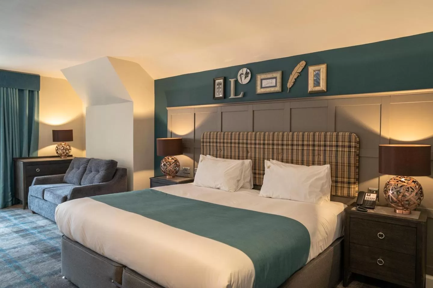 Bed in The Feathers Hotel