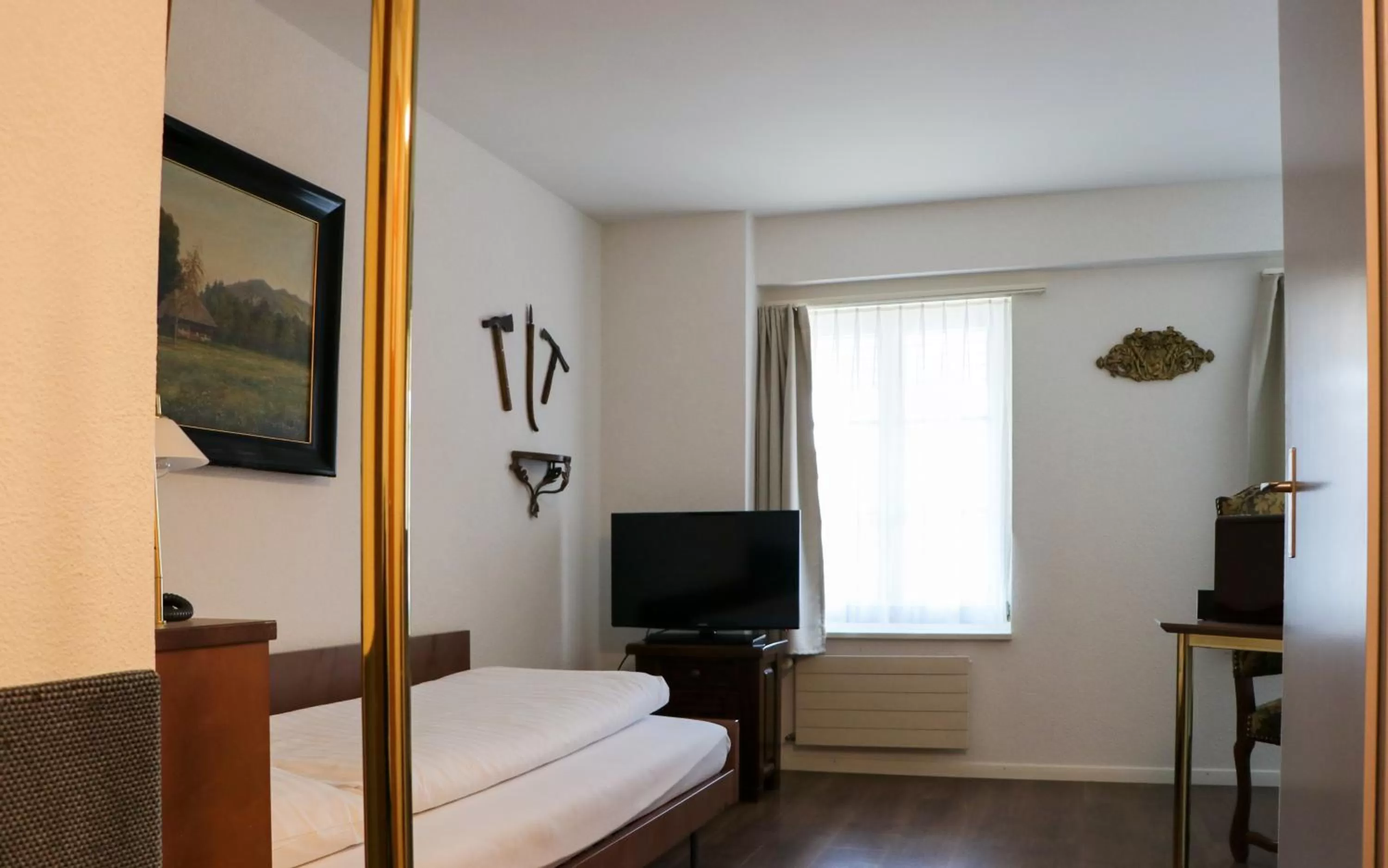 TV and multimedia, Bed in Hotel & Restaurant Sternen Köniz bei Bern