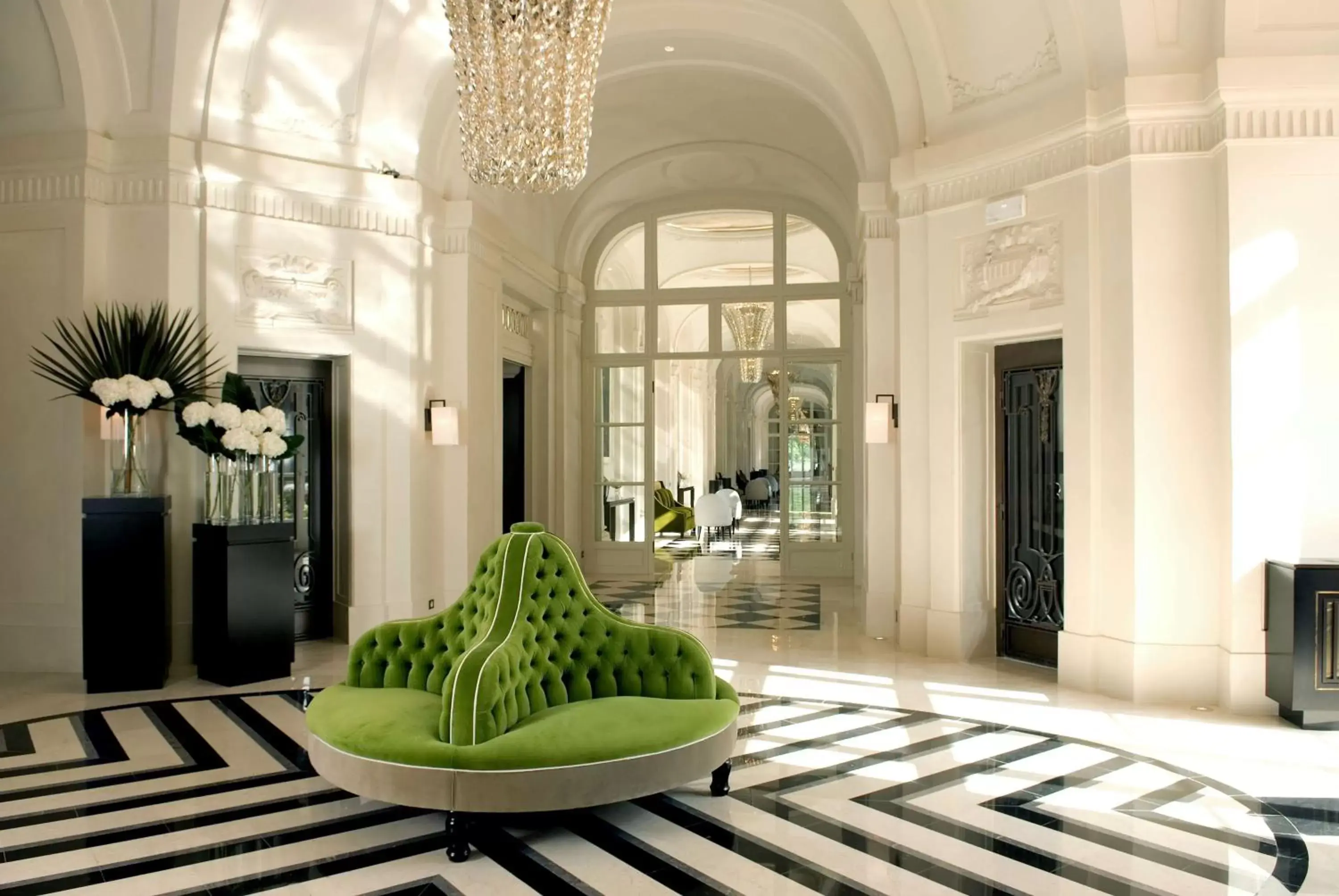 Lobby or reception in Waldorf Astoria Versailles - Trianon Palace