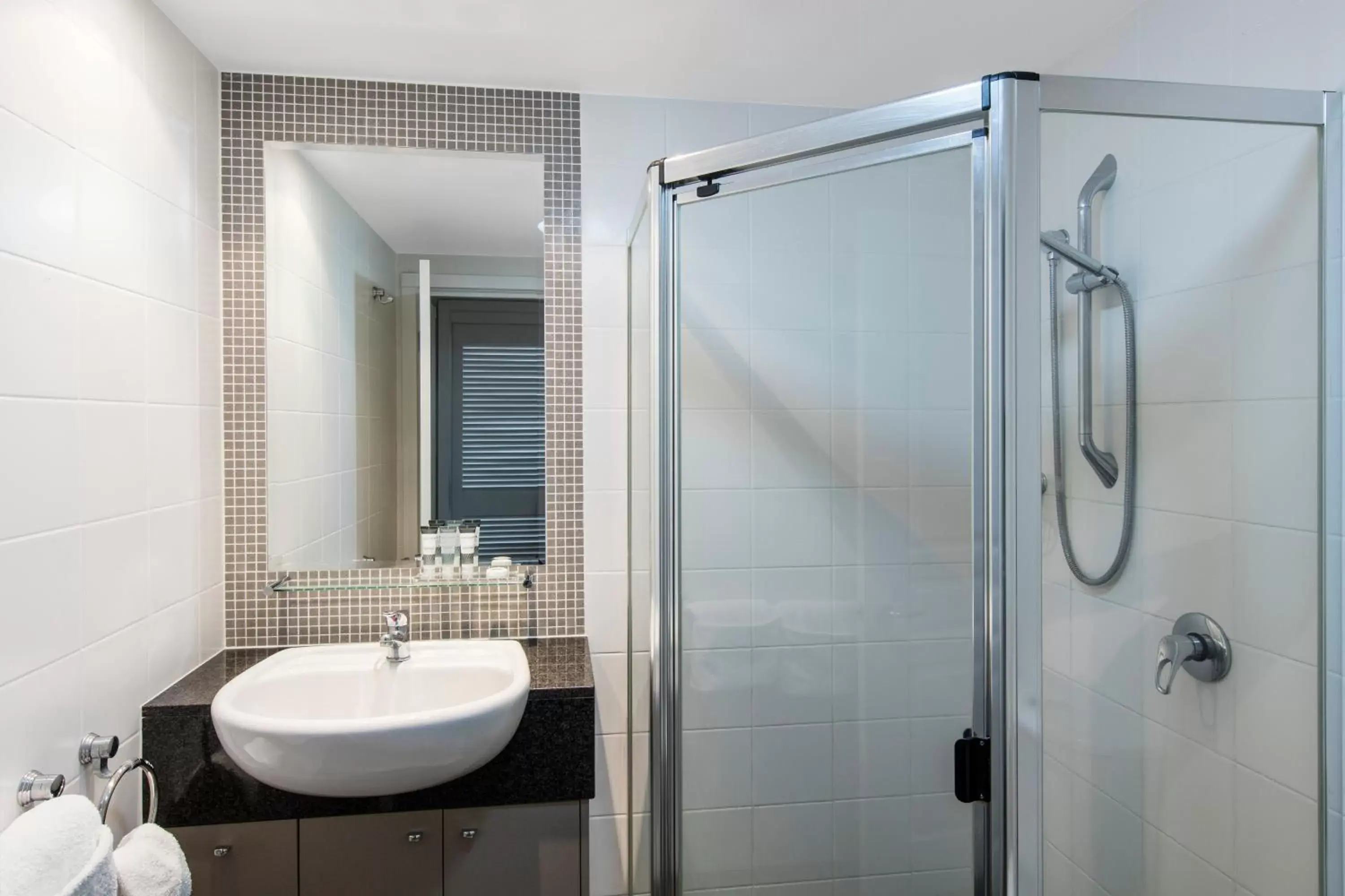 Shower, Bathroom in Oaks Brisbane Mews Suites