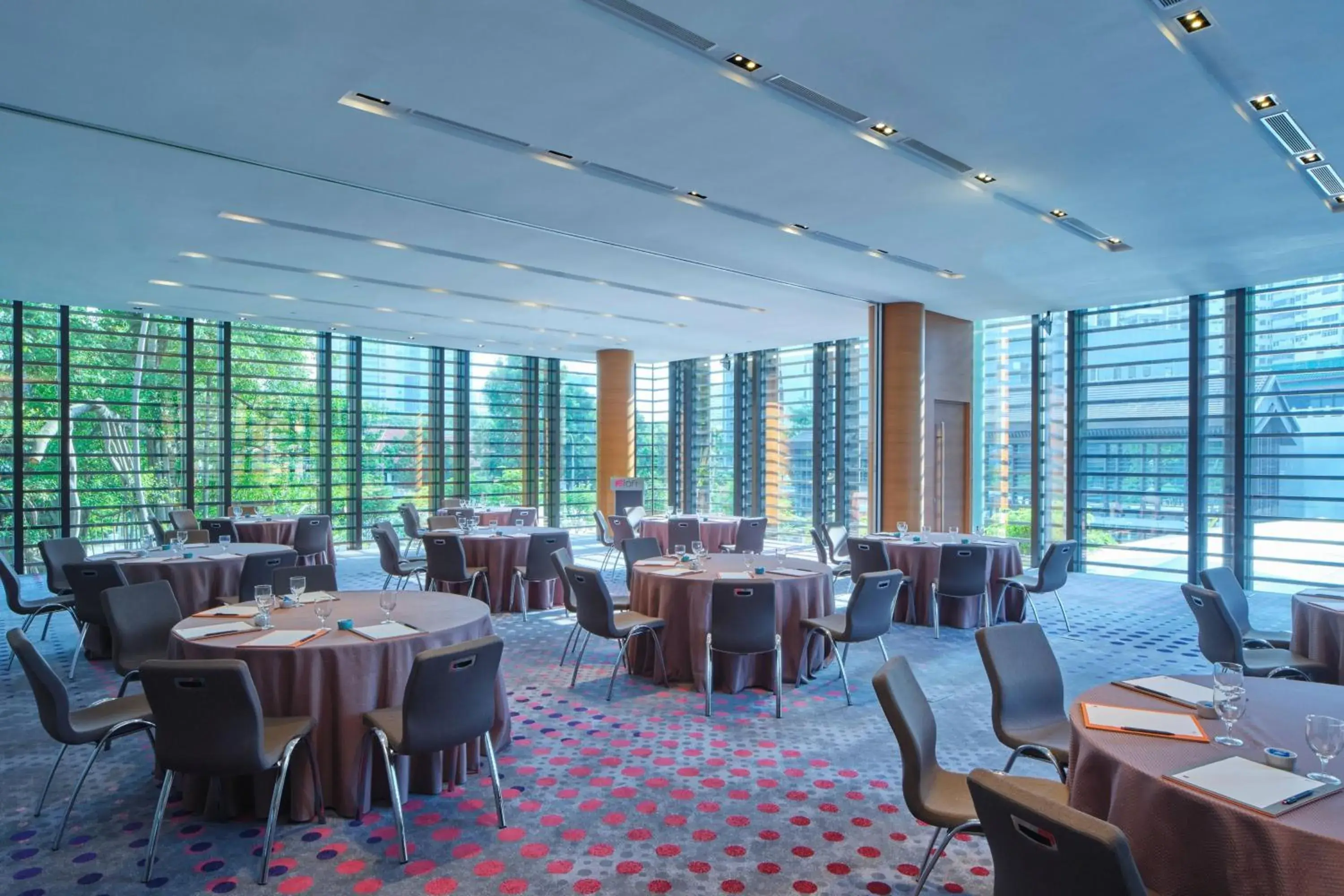 Meeting/conference room, Restaurant/Places to Eat in Aloft Singapore Novena