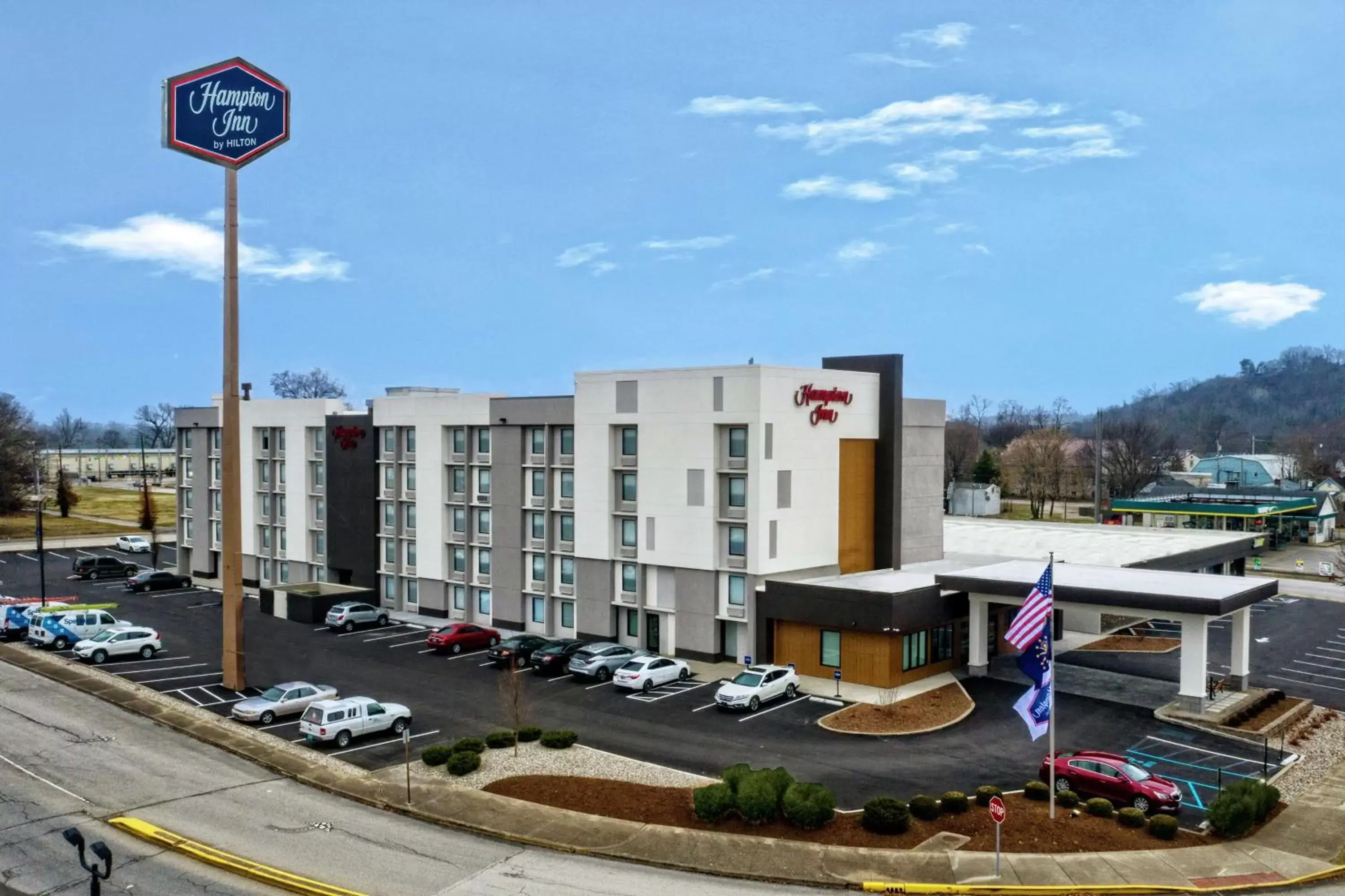 Property building in Hampton Inn New Albany Louisville West