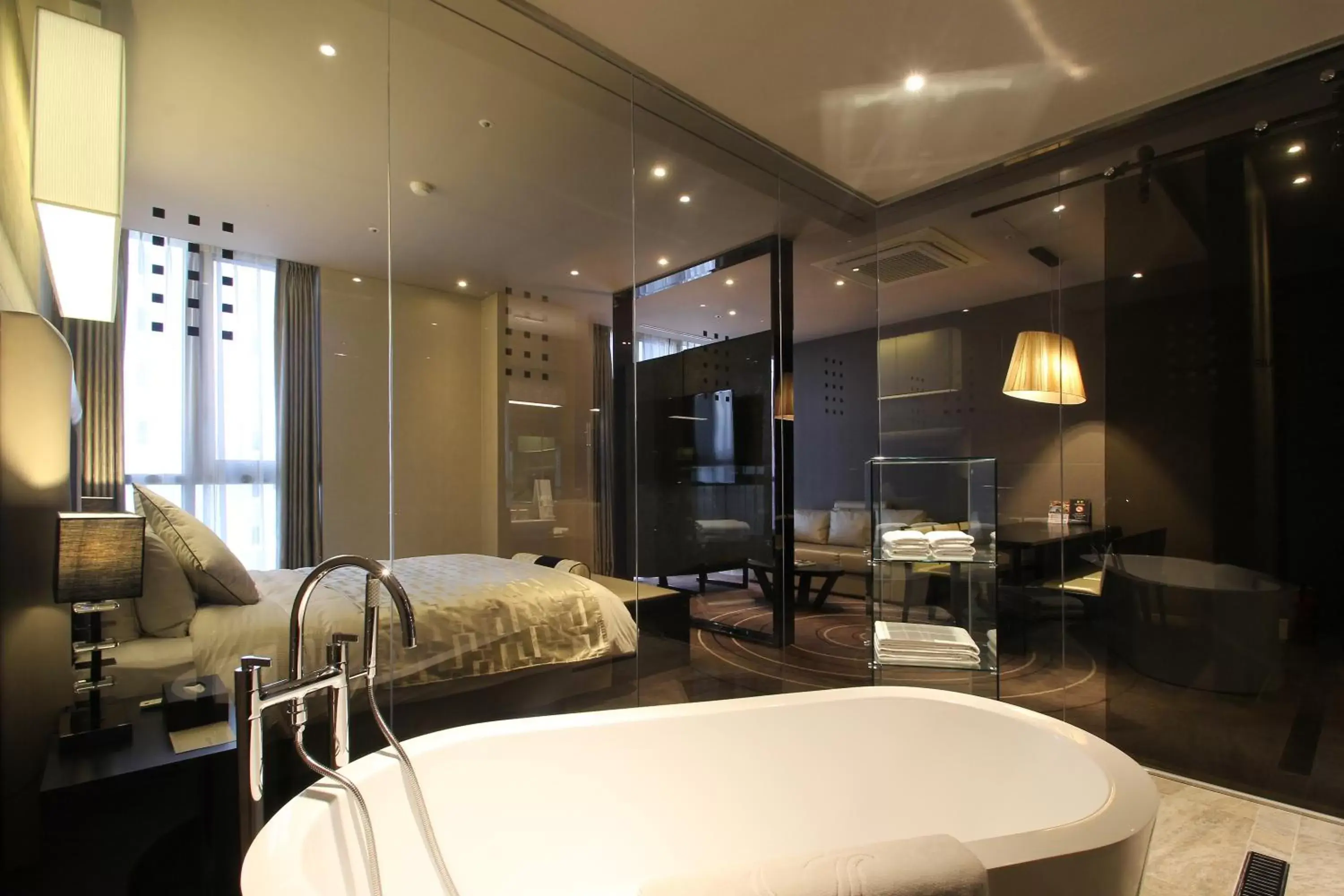 Photo of the whole room, Bathroom in Best Louis Hamilton Hotel Haeundae