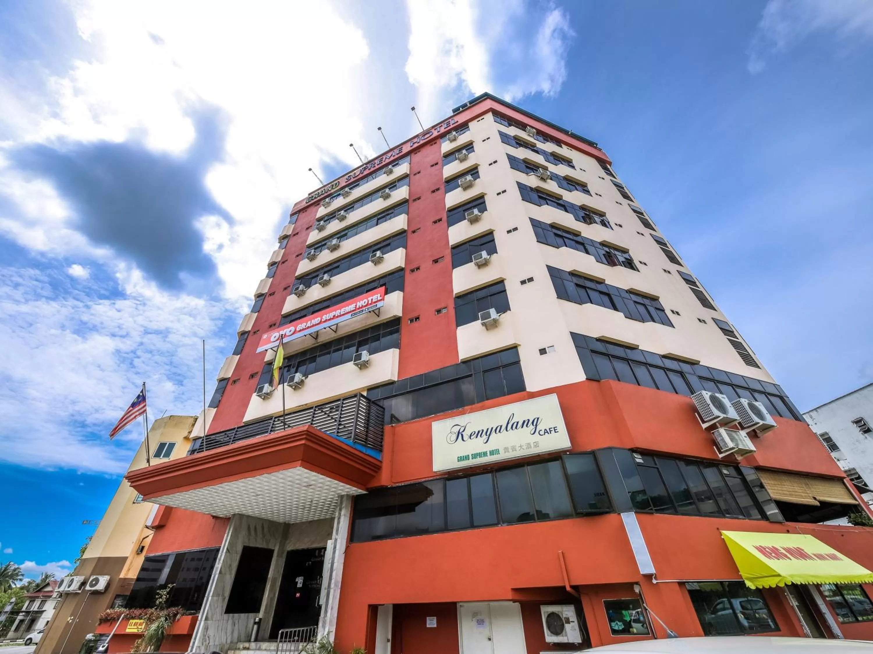 Facade/entrance, Property Building in Grand Supreme Hotel