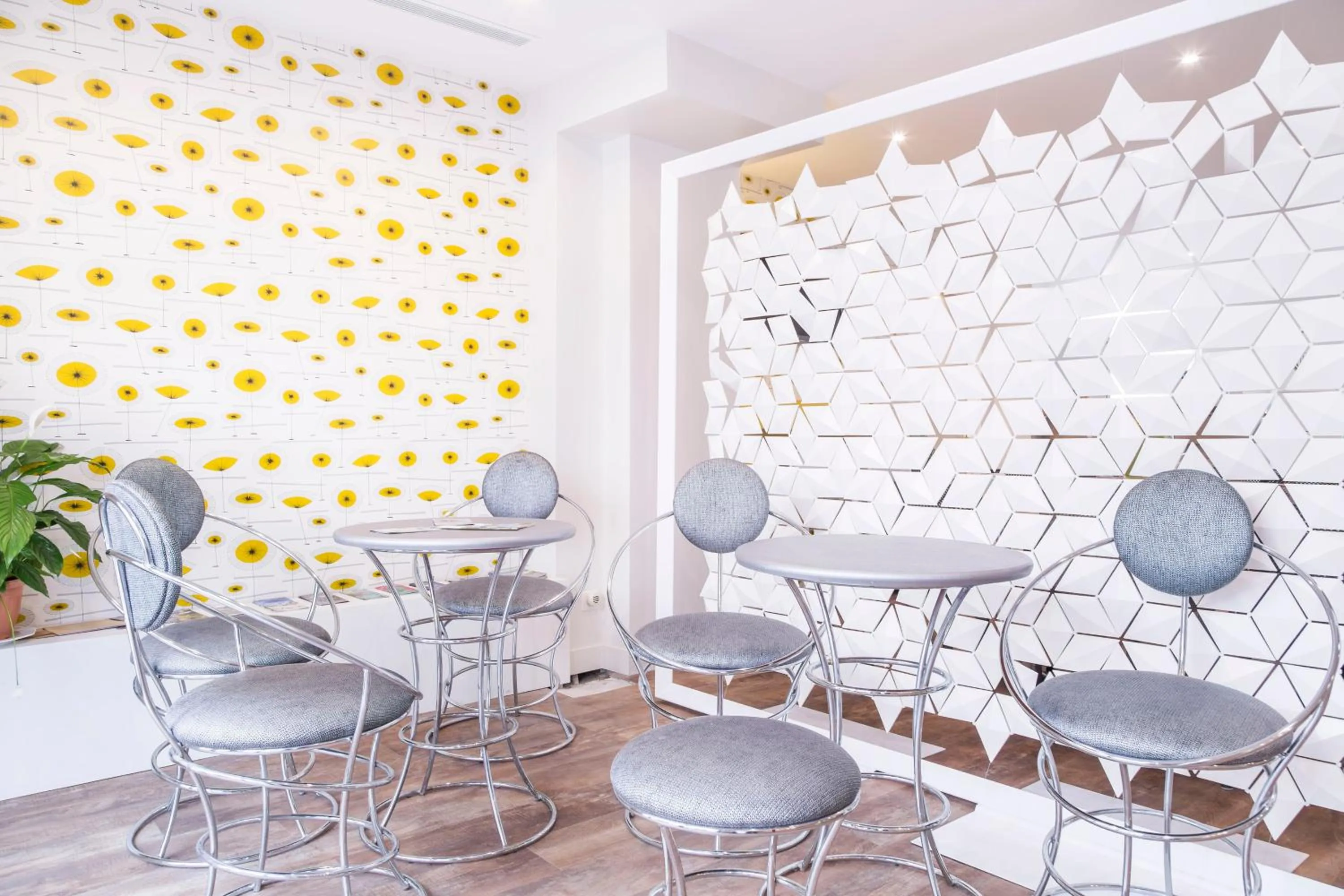 Seating area in Hotel Des Arts